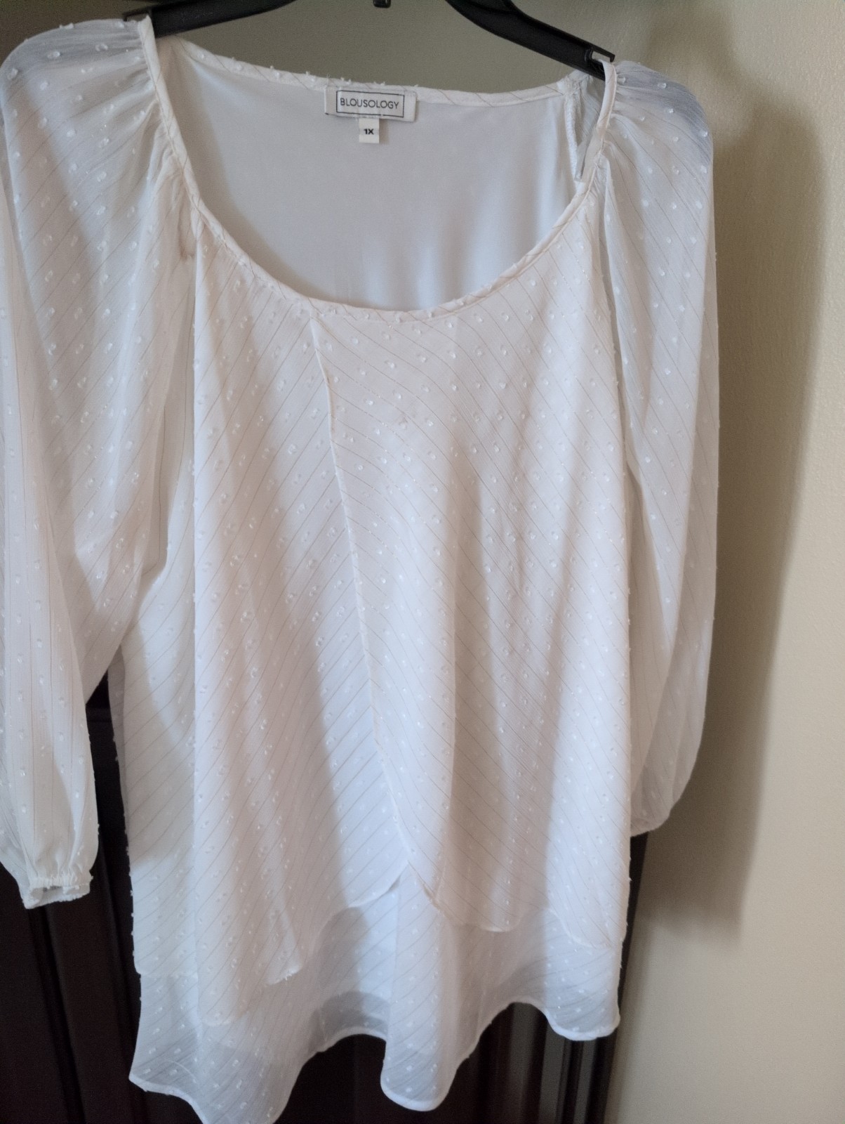 Blouseology Ivory, Chiffon, Lined, Fly Away Top 1X NWOT