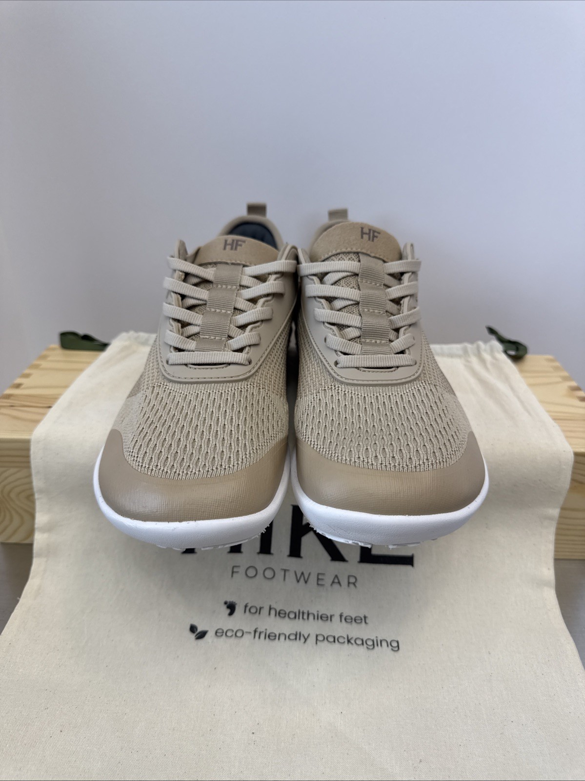 NWT Hike Footwear HF Stride Beige Barefoot Sneaker Unisex EU41 W10-10.5 M8-8.5