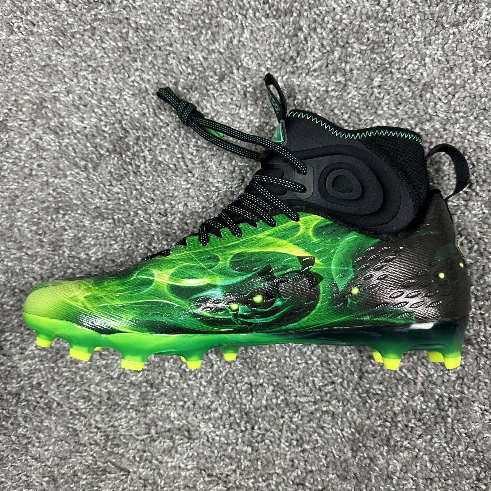 Under Armour UA Spotlight Lux MC LE Slime Green Mens Football Cleats Size 11.5