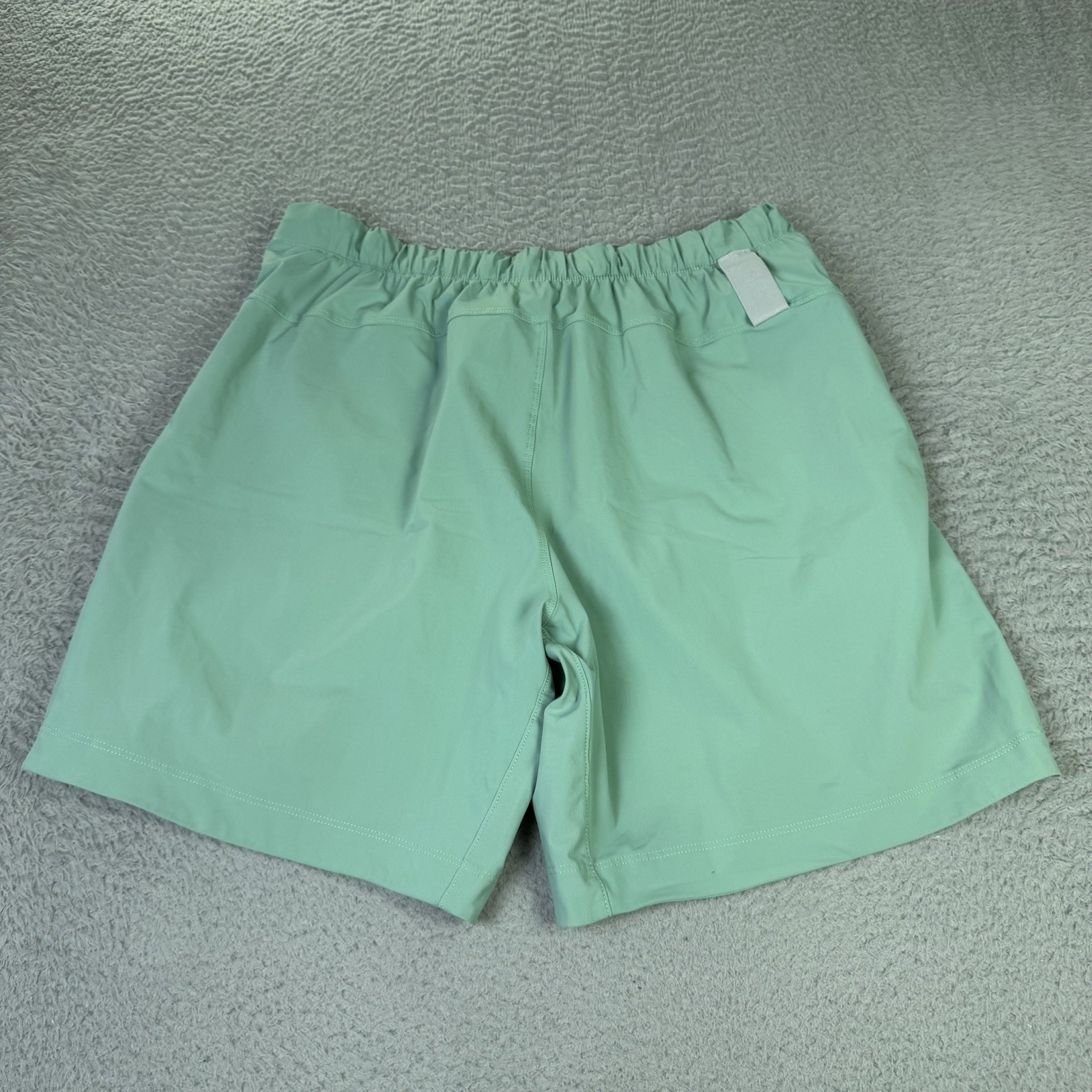 Fabletics The One Shorts Mens Medium Teal Green 7″ Unlined Workout Athletic