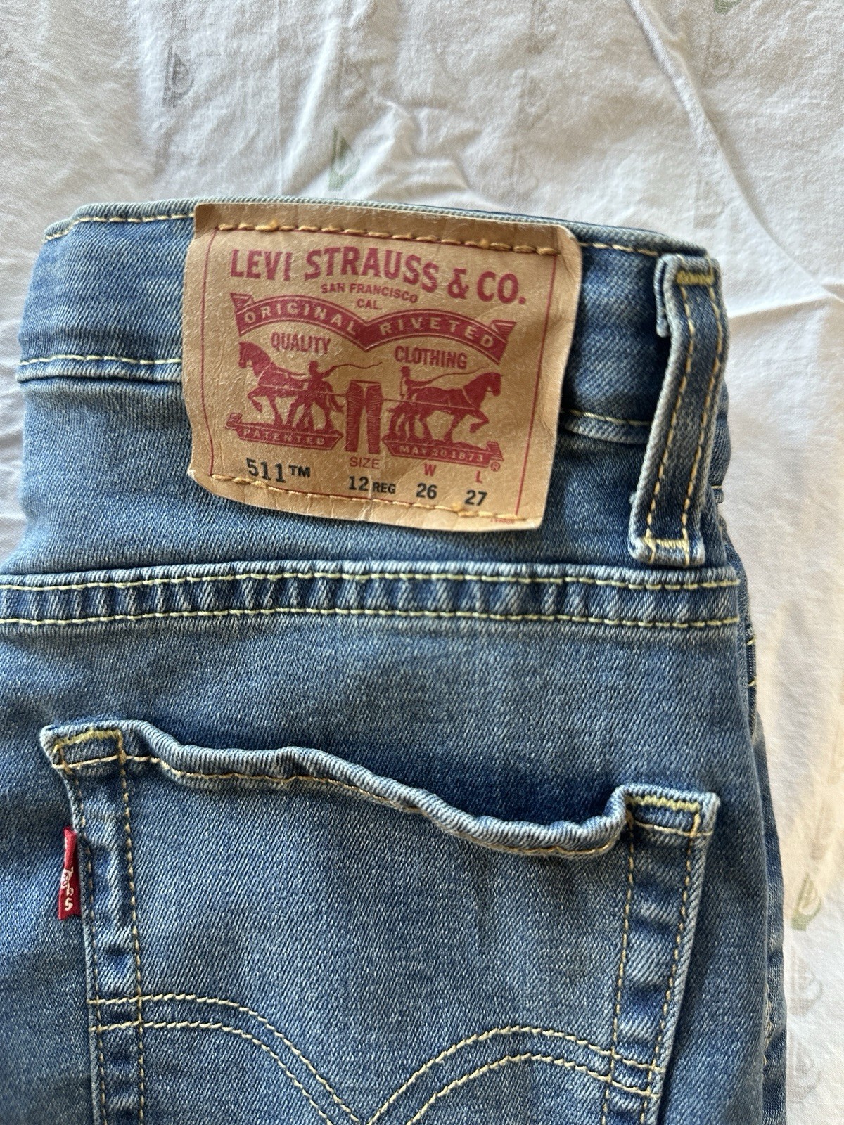 Levi’s Blue Medium Wash Denim Jeans Teens Size 12 Reg 5-Pocket Logo