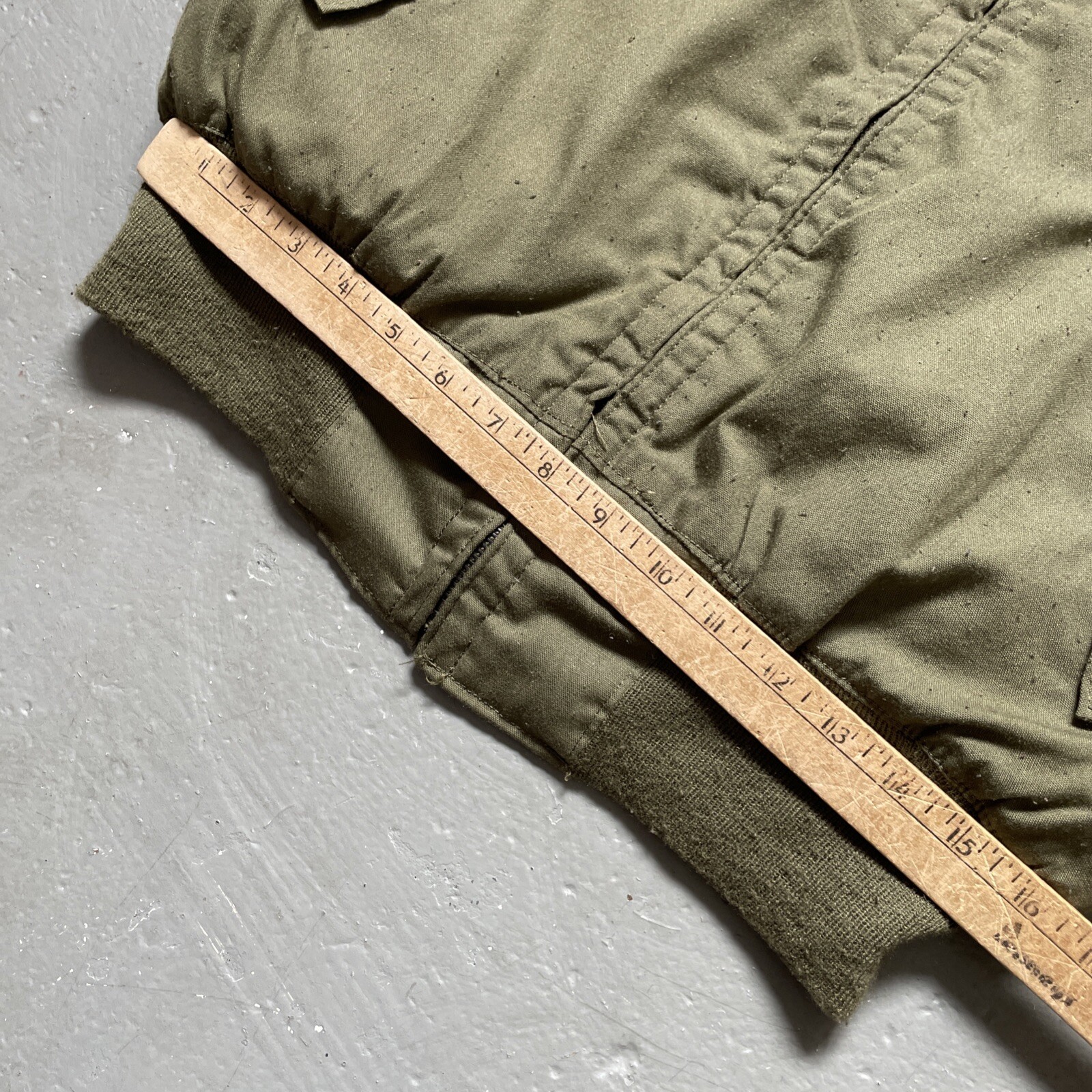 Vintage 1980s Avirex Aramid Cold Weather High Temperature Military Jacket M