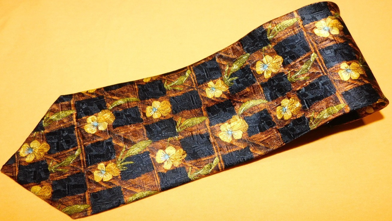 ERMENEGILDO ZEGNA MADE IN ITALY BLACK/BROWN/YELLOW GEOMETRIC/FLORAL TIE – TIES.