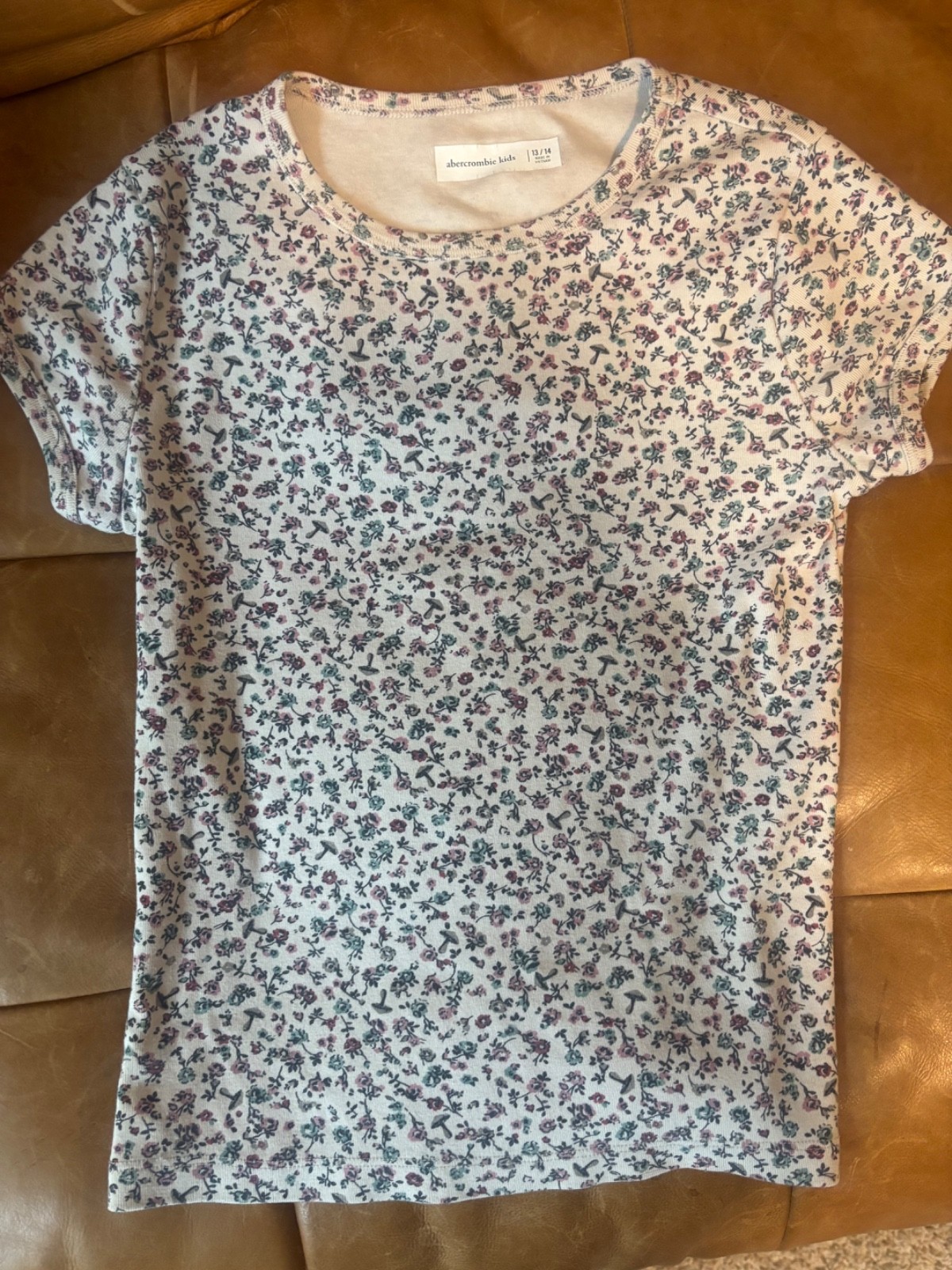 girls size 13/14 Abercrombie kids floral tee