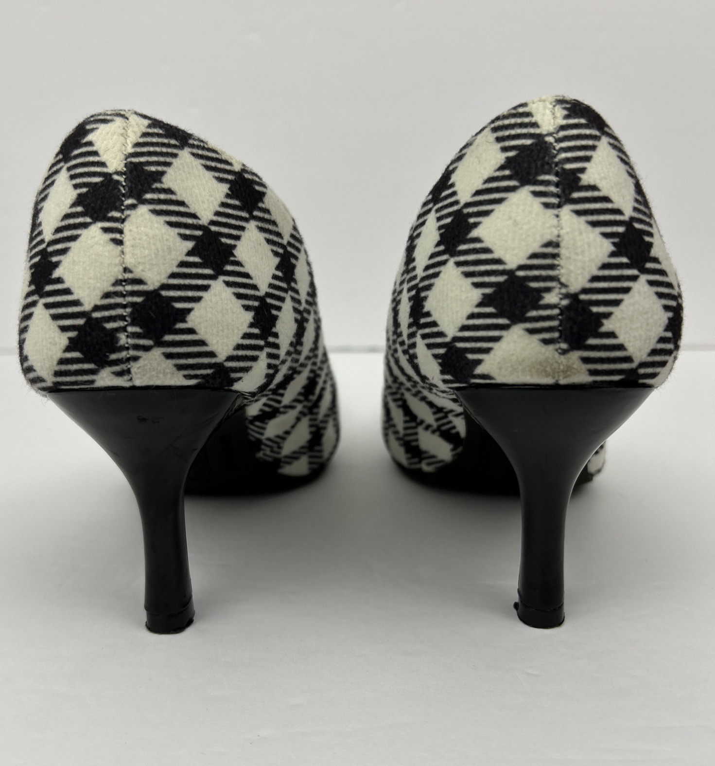 Comfort Plus Predictions Women’s Black & White Pumps Size 8 Wide