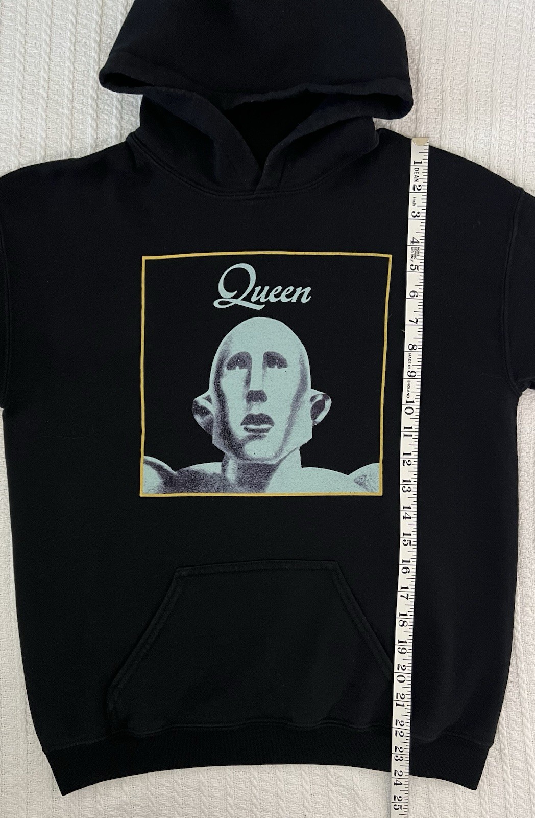 Queen Official Merch Hoodie We Will Rock You Sleeve Print XS 19” X 24” Black