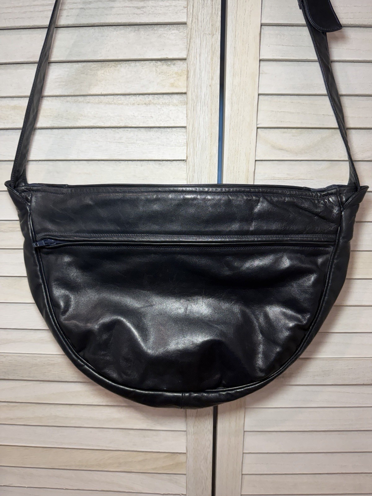 Vintage Italian Leather Navy Zip Half Moon Crossbody Bag Enny