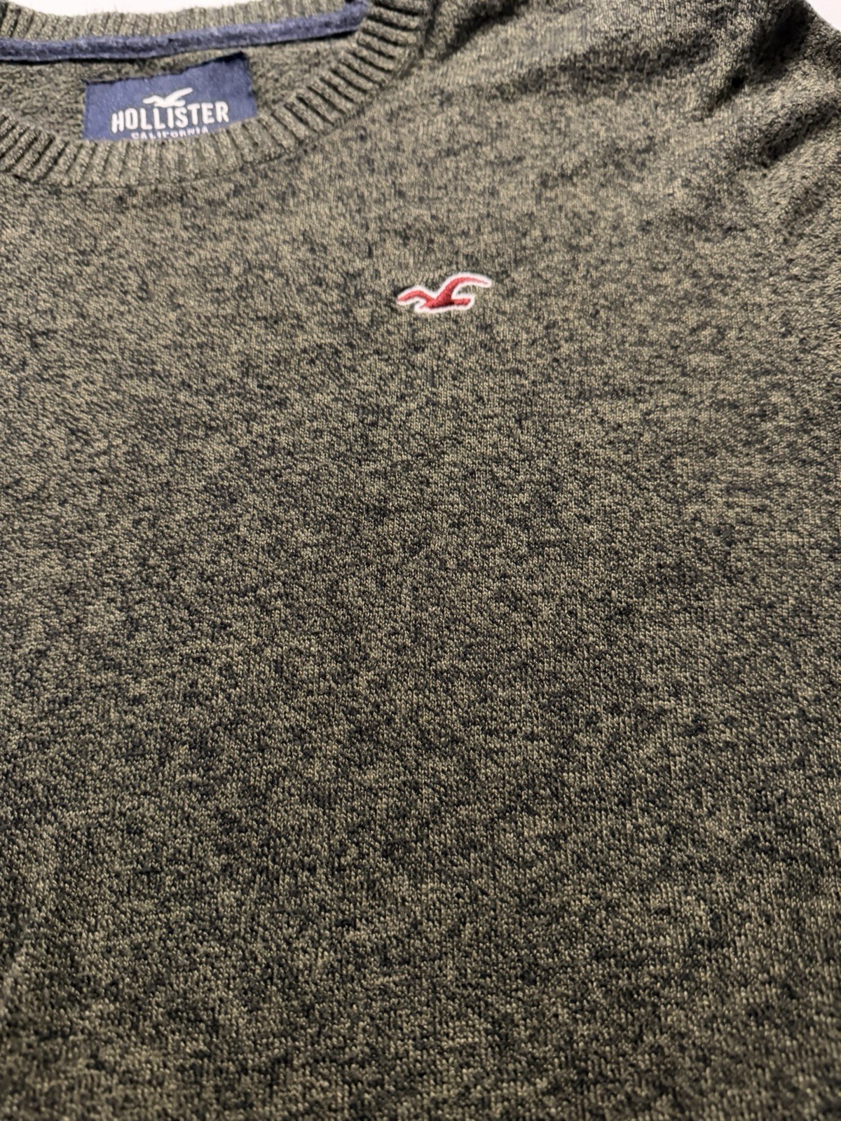 Hollister Men’s Crewneck Sweater Medium Olive Green Marl Pullover Logo Knit M