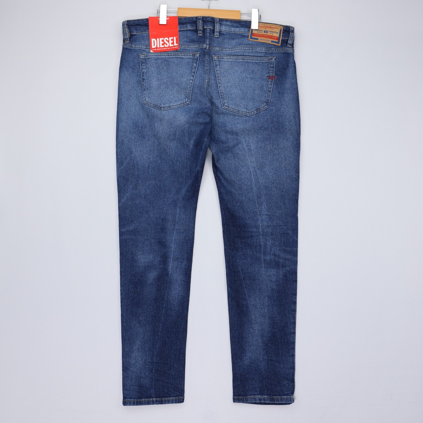 Diesel Mens Jeans 1979 Sleenker Trouser Skinny Leg Low Rise Medium Blue Size NWT
