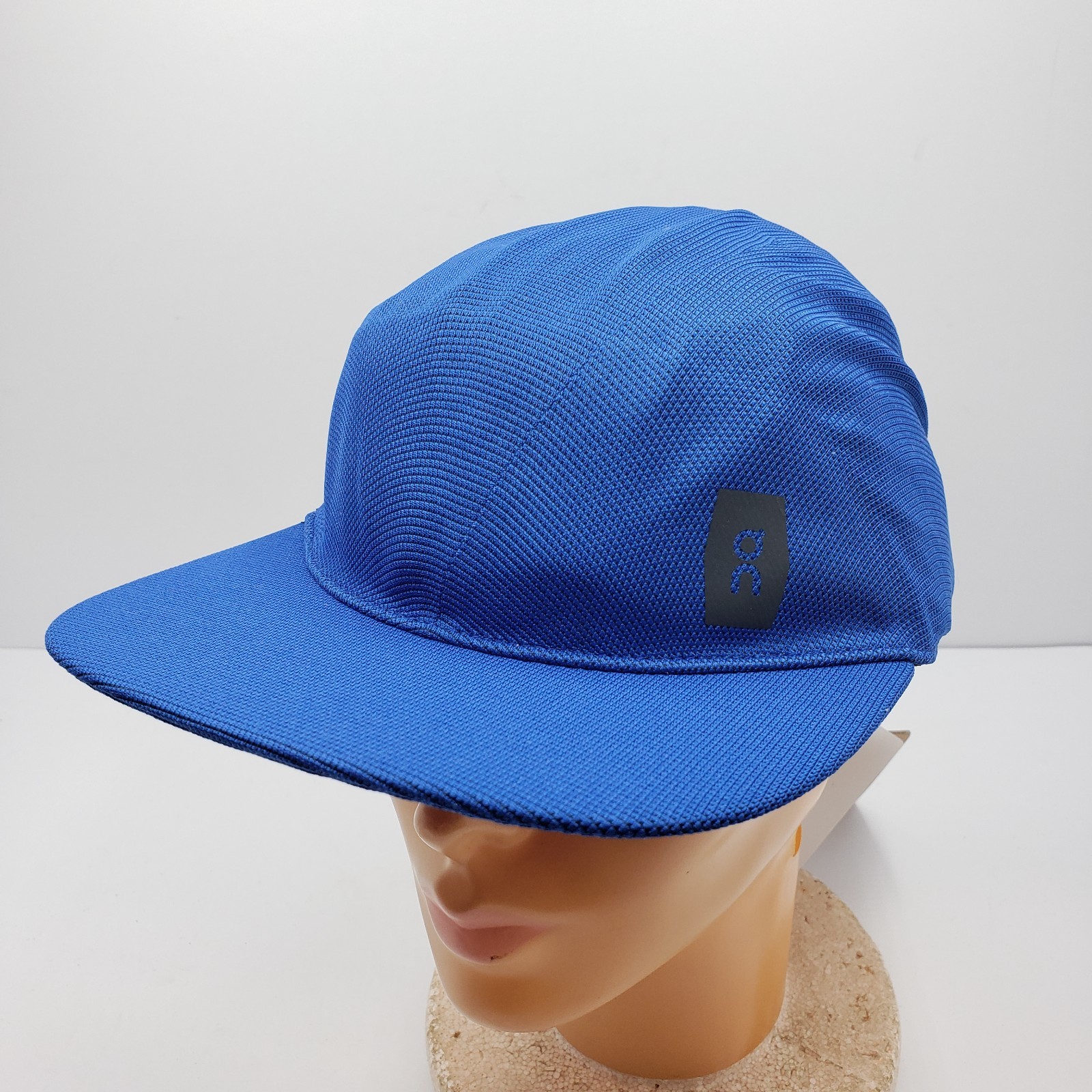On Cloud Running Moulded Cap Blue NWT Lightweight Performance Trail Hat