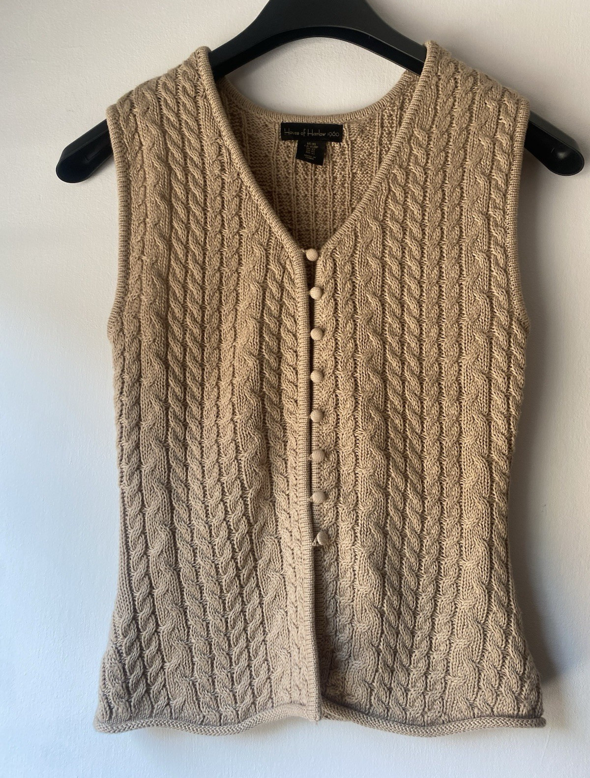 House of Harlow 1960 Beige Cable-Knit V-Neck Button-Up Sweater Vest XS