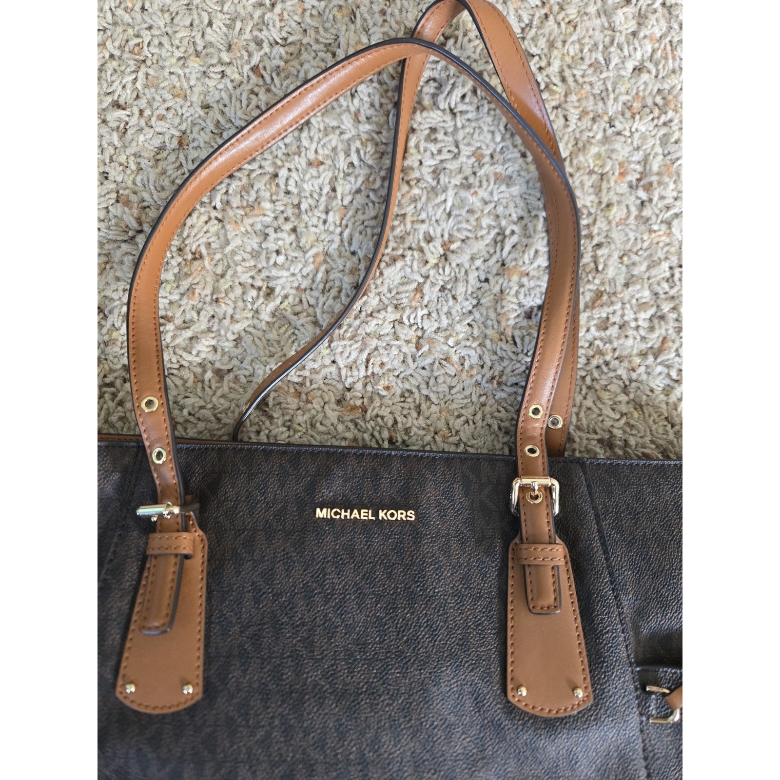 MICHAEL KORS VOYAGER EAST WEST LOGO SIGNATURE TOTE BAG Brown