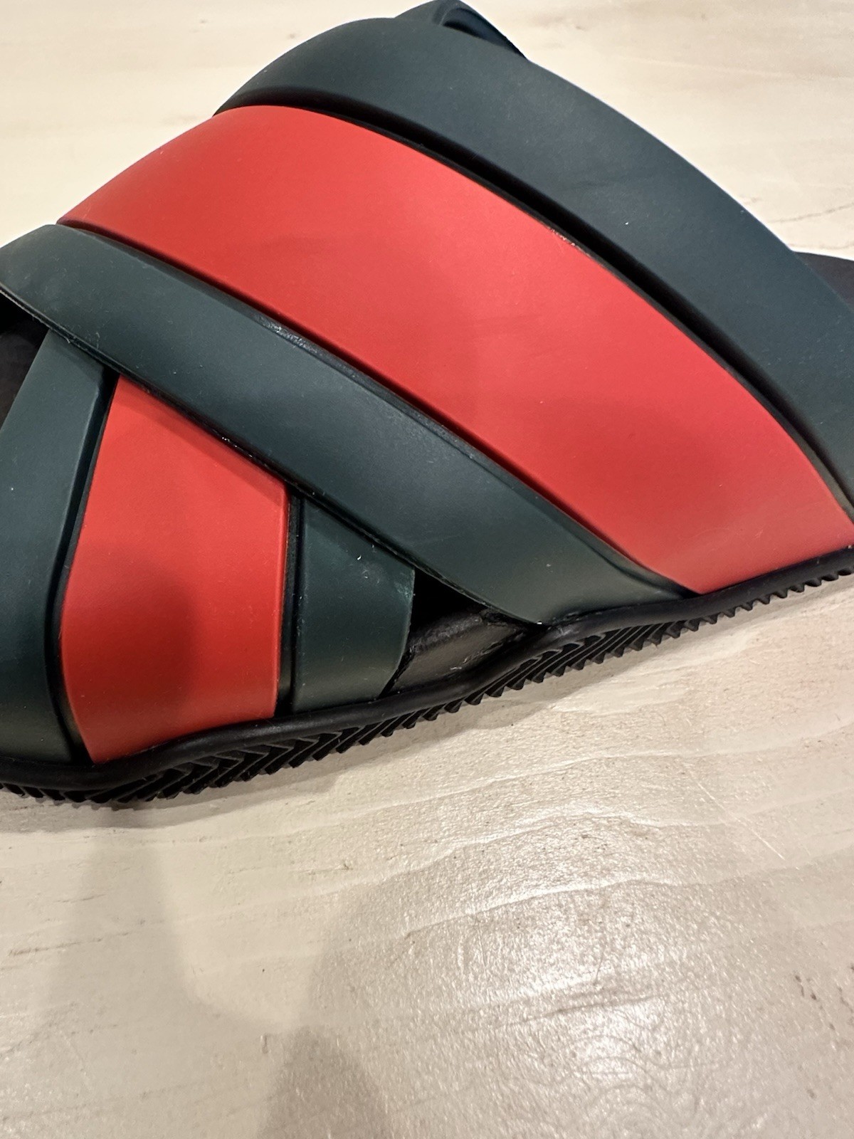 Gucci Web Stripe Rubber Slide Sandals Red Green COA GG Logo Women’s Size 5 35eu