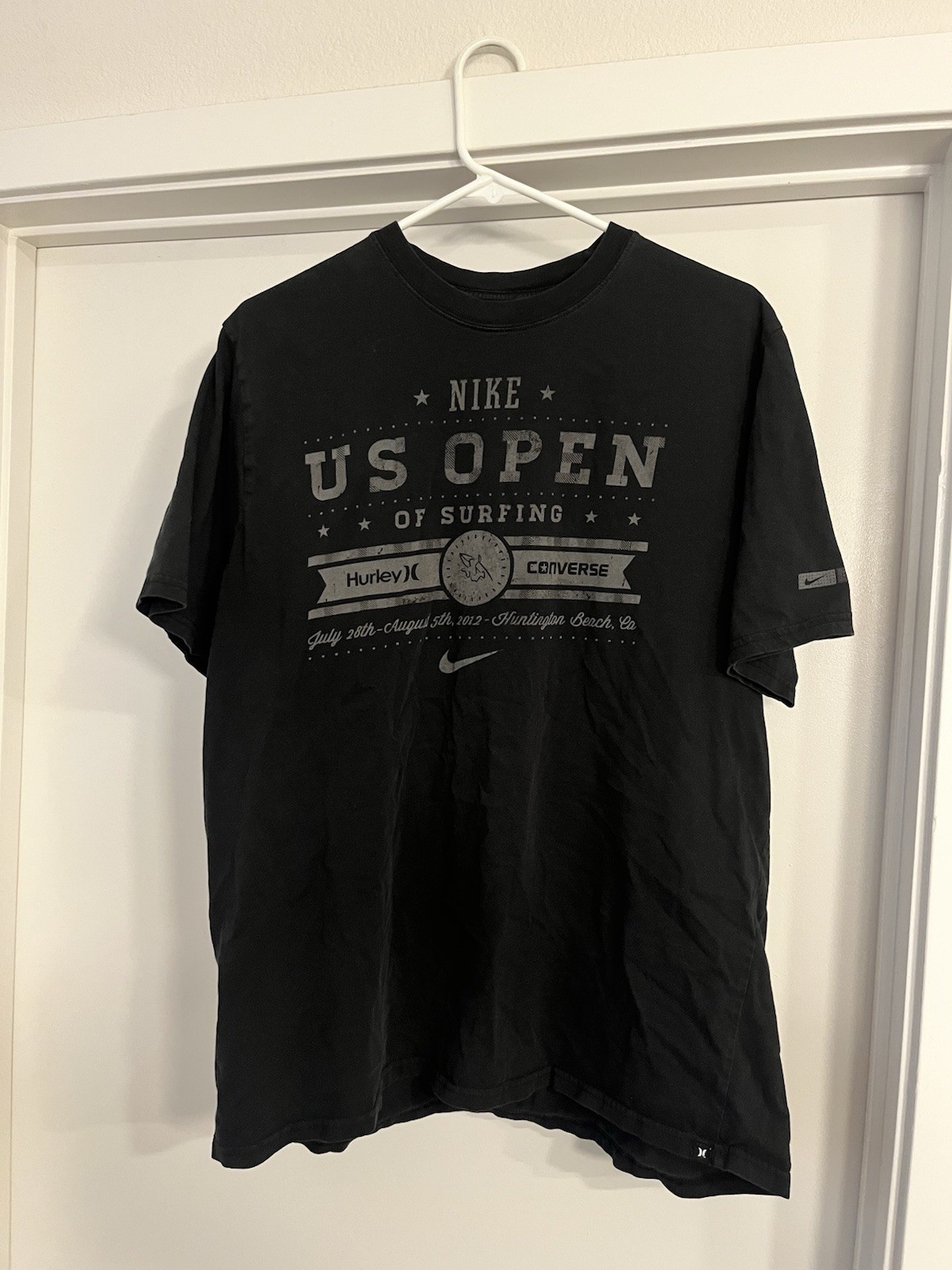 Hurley Men’s XL Black Premium Fit Crew Neck Short Sleeve Surfing Graphic Tee