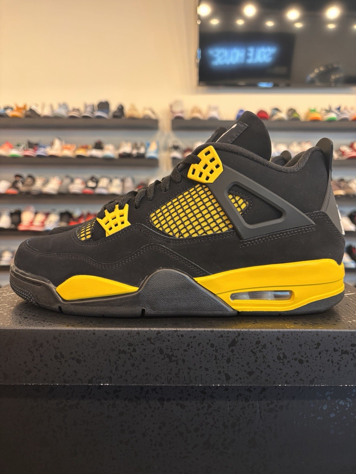 Jordan 4 Retro Yellow Thunder 2023 Size 12 Brand New