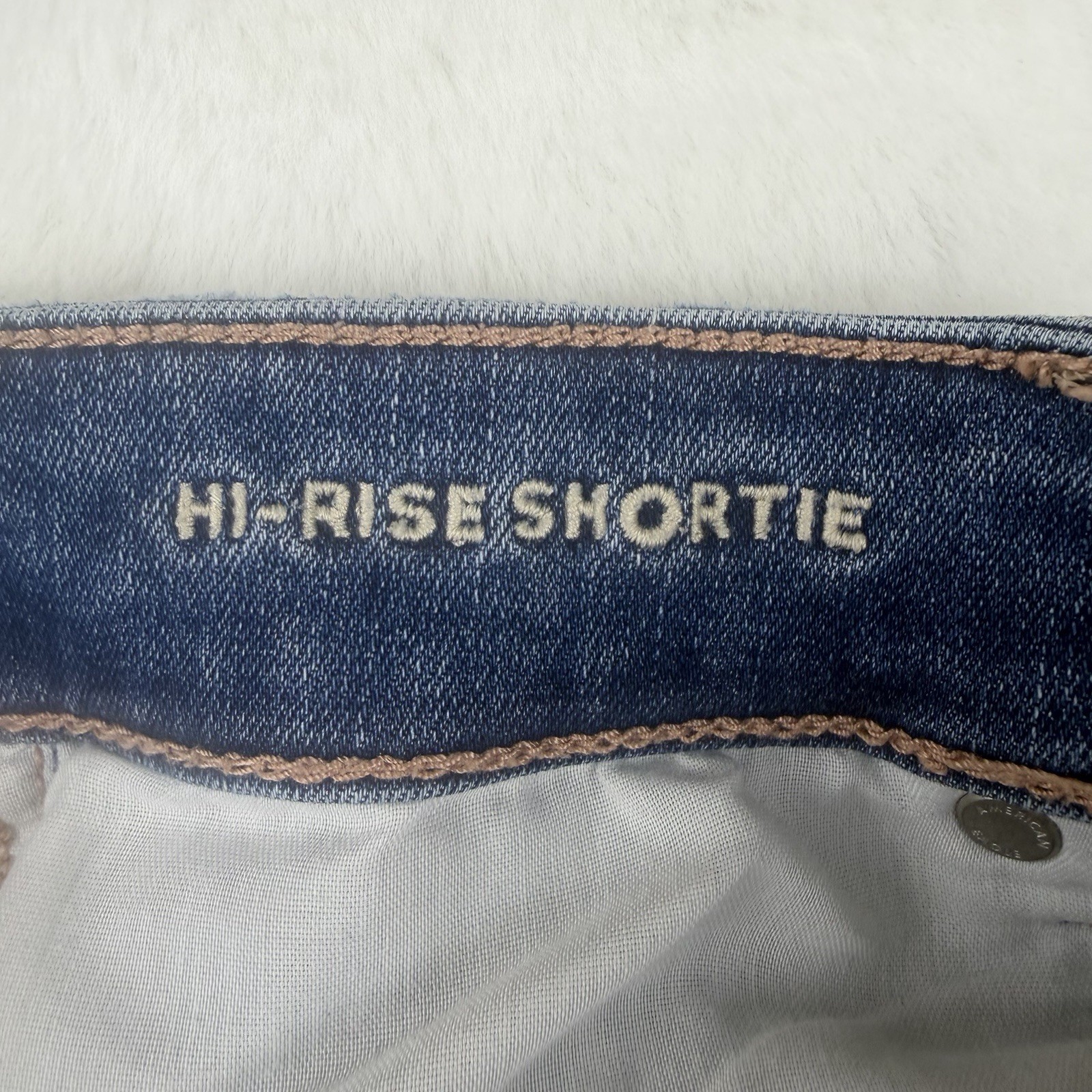 American Eagle High Rise Shortie Denim Jean Shorts Women’s Size 8 Distressed