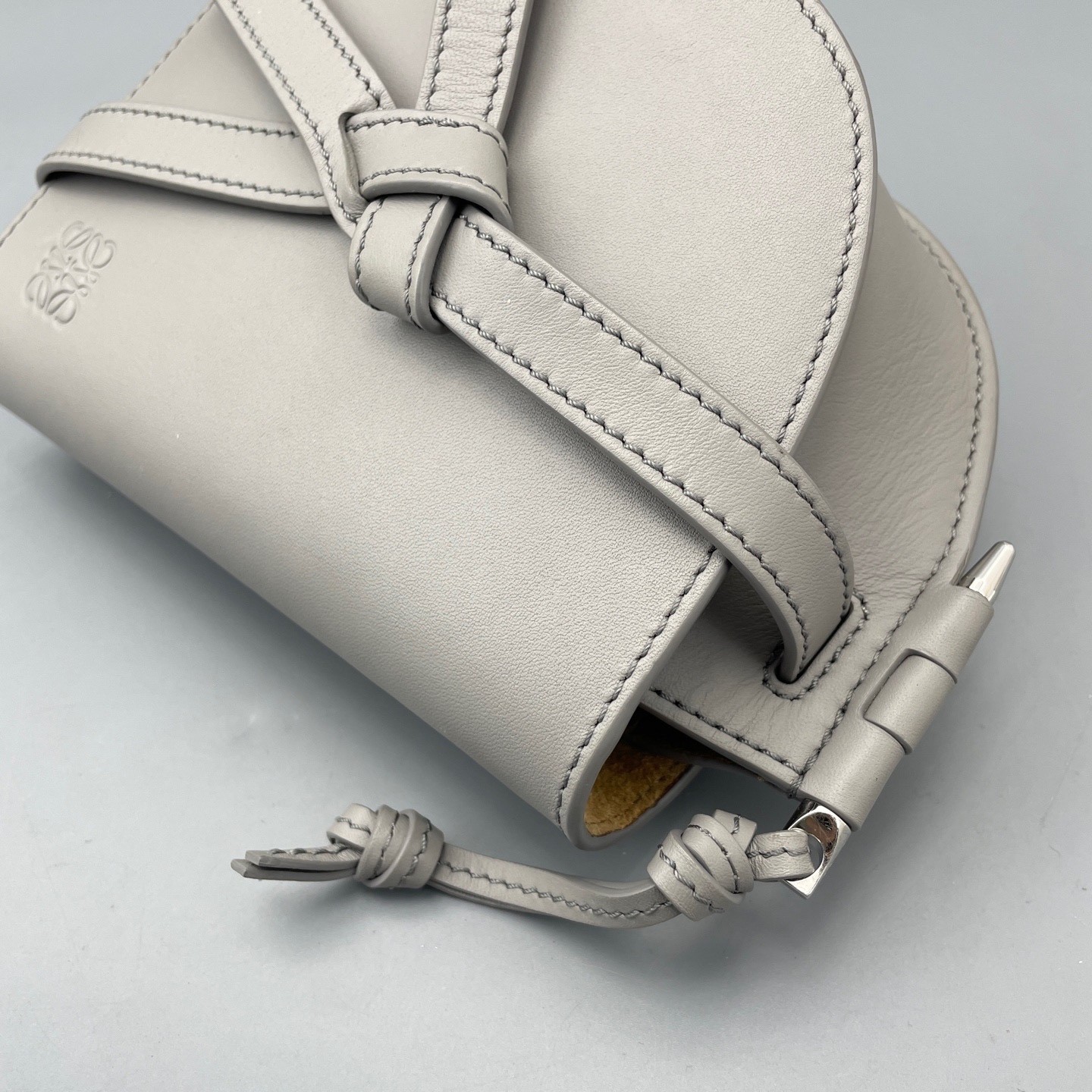 Loewe Pre-Owned Authentic Saddle Bag Grey 20*11*9cm Free Tracked Shipping