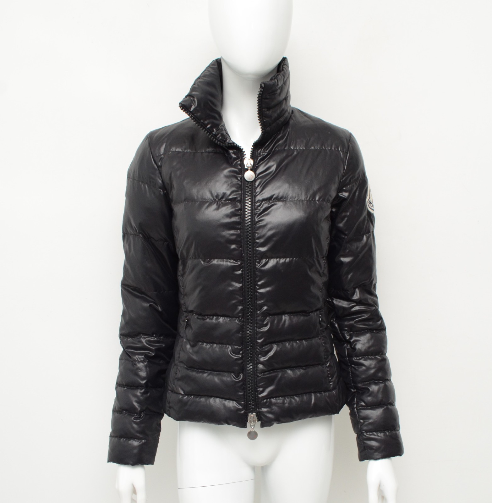 Authentic Vintage Women’s Moncler Quilted Black Down Puffer Jacket Size 1,~S