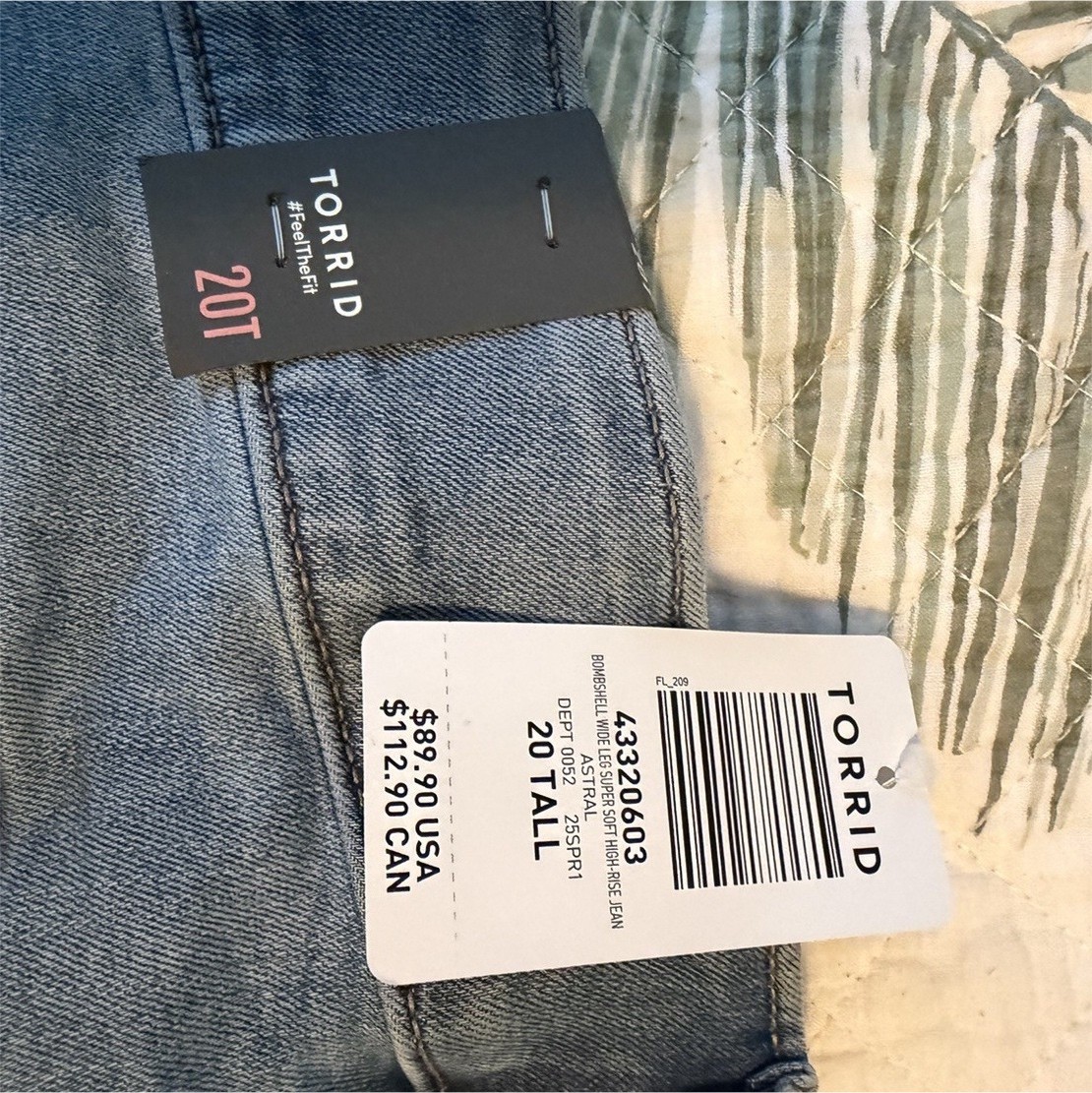 Torrid Womens Skinny Jeans Light Wash Blue Denim Tall Size 20 5-Pocket