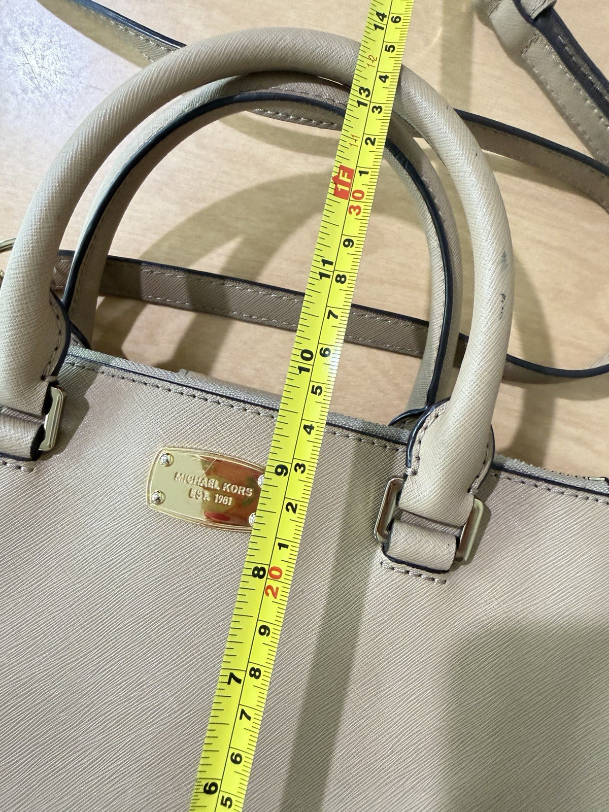 MICHAEL KORS SAFFIANO LEATHER SATCHEL Medium Beige