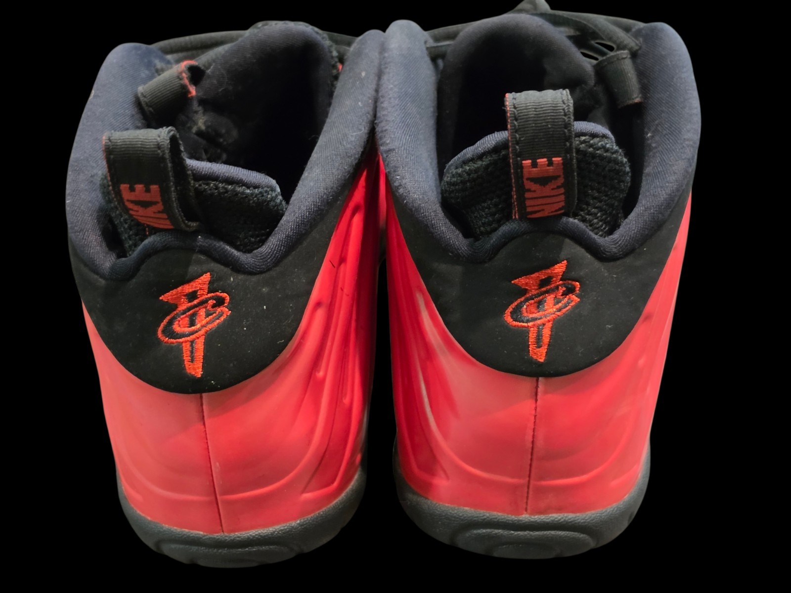 GUC Boys Nike Air Foamposite One Shoes 644791-603 “Habanero Red” Size 6y (A10)