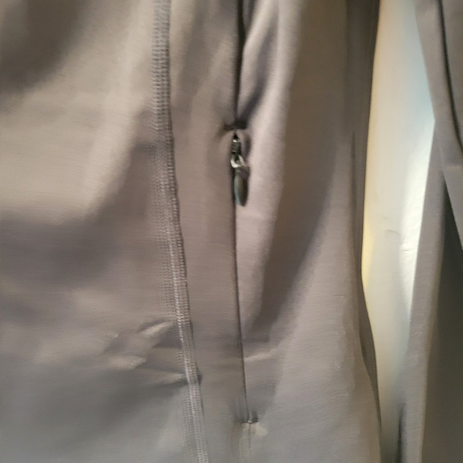 Women’s Black Full Zip Athletic Jacket Thumbhole Performance Activewear Size L