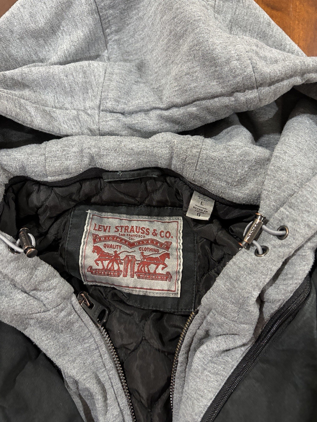 Levi Strauss & Co. Men’s Hooded Trucker Full Zip Jacket Black/Gray L