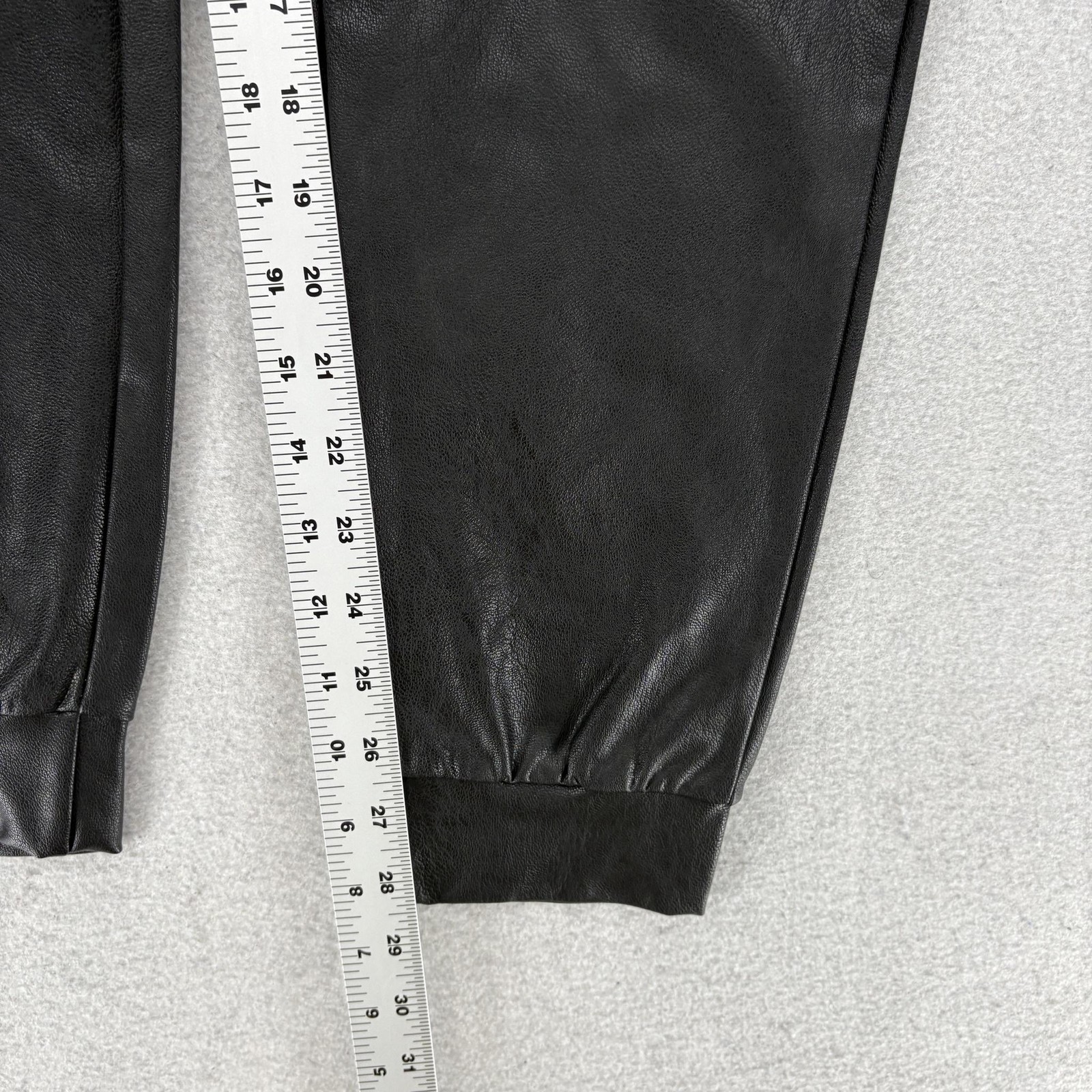 Commando Faux Leather Jogger Pants Womens Small Black Pull On Stretch Pockets