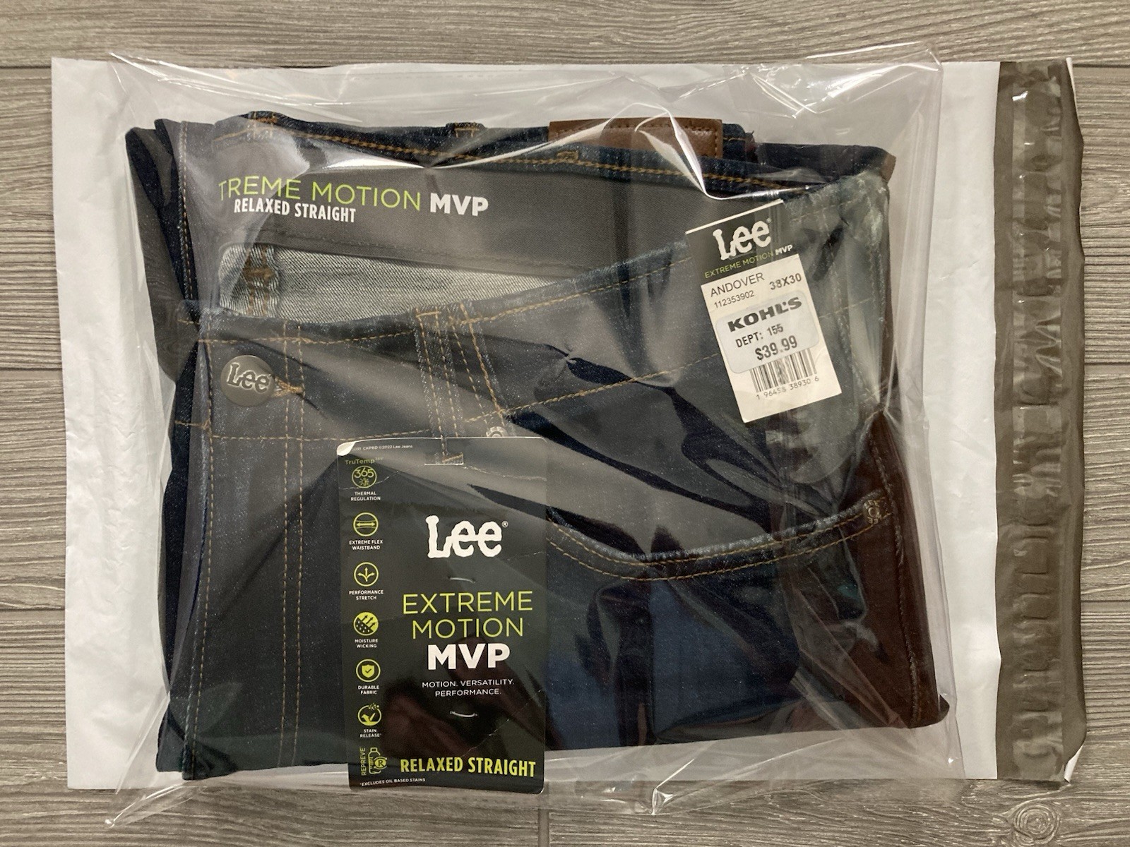 Lee Extreme Motion MVP Relaxed Straight Jeans Mens 38×30