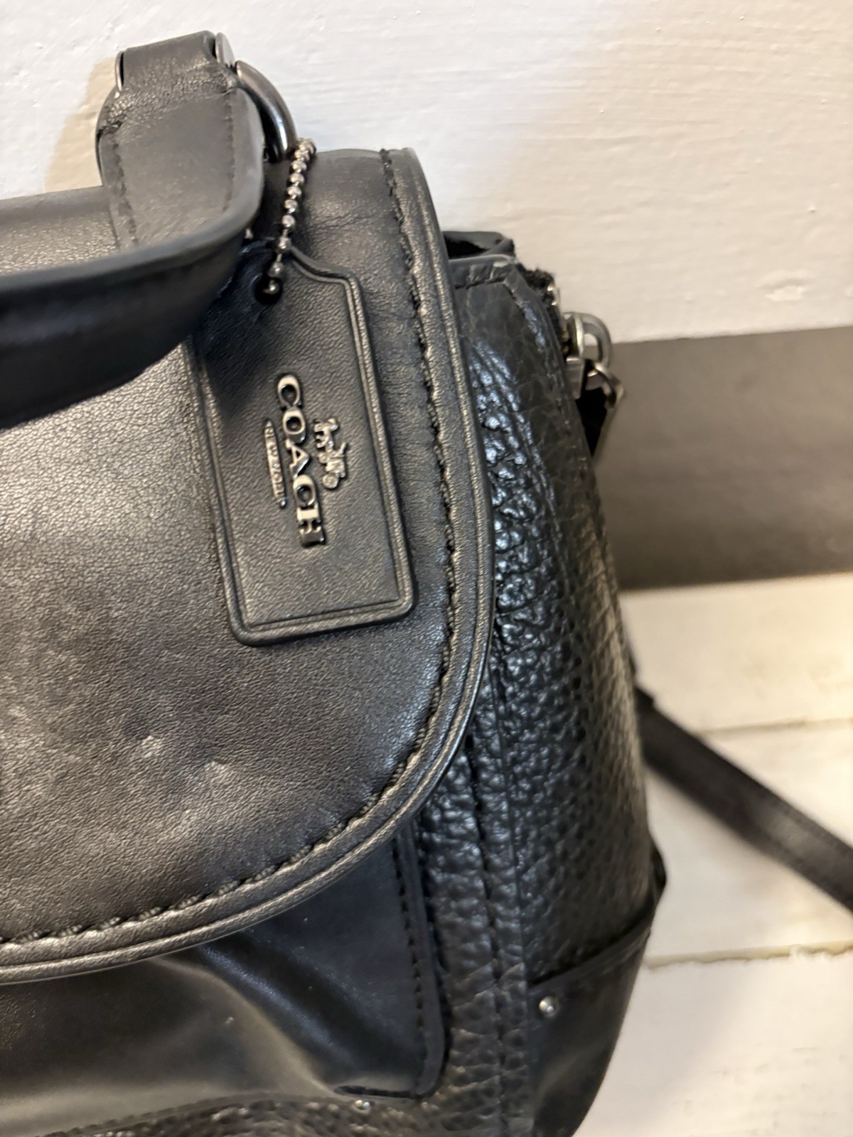 Coach Black Satchel Top Handle Crossbody Turn Lock Zip Adjustable Strap Lined