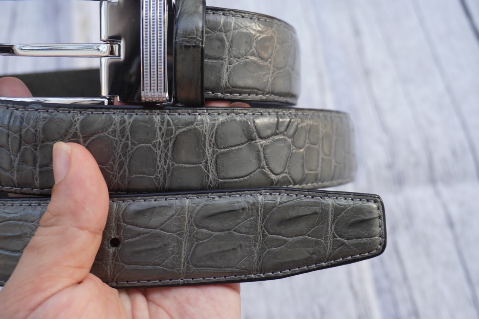W 1.5 inch – Gray Genuine Crocodile Belly Leather Skin Men’s Belt #R42