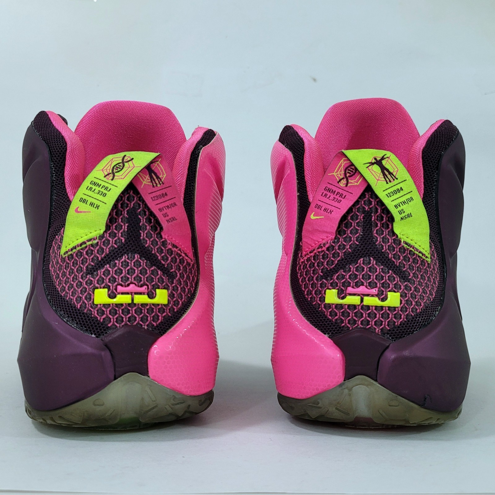 Size 9.5 – Nike LeBron 12 ‘Double Helix’