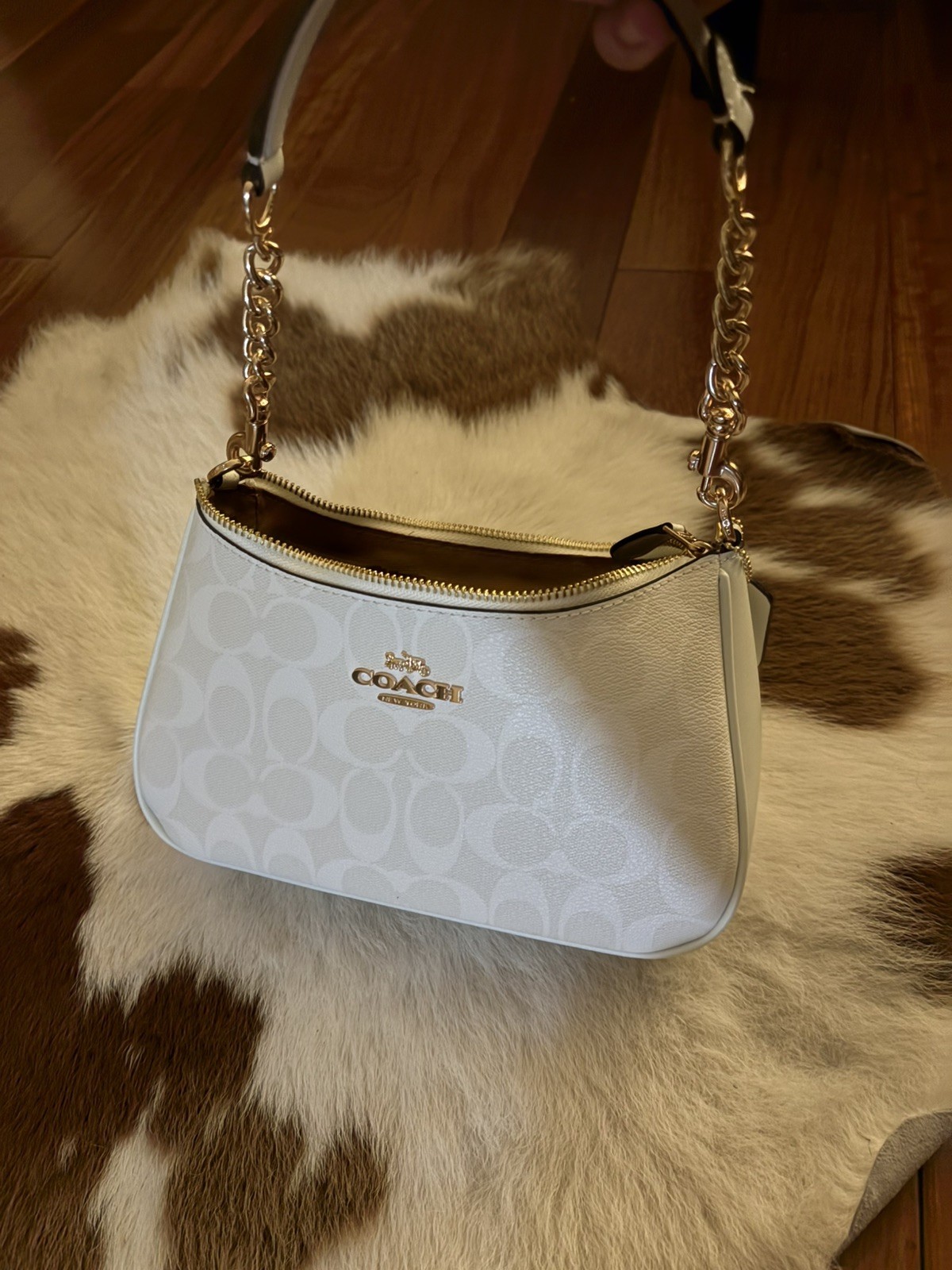 White coach shoulder teri bag