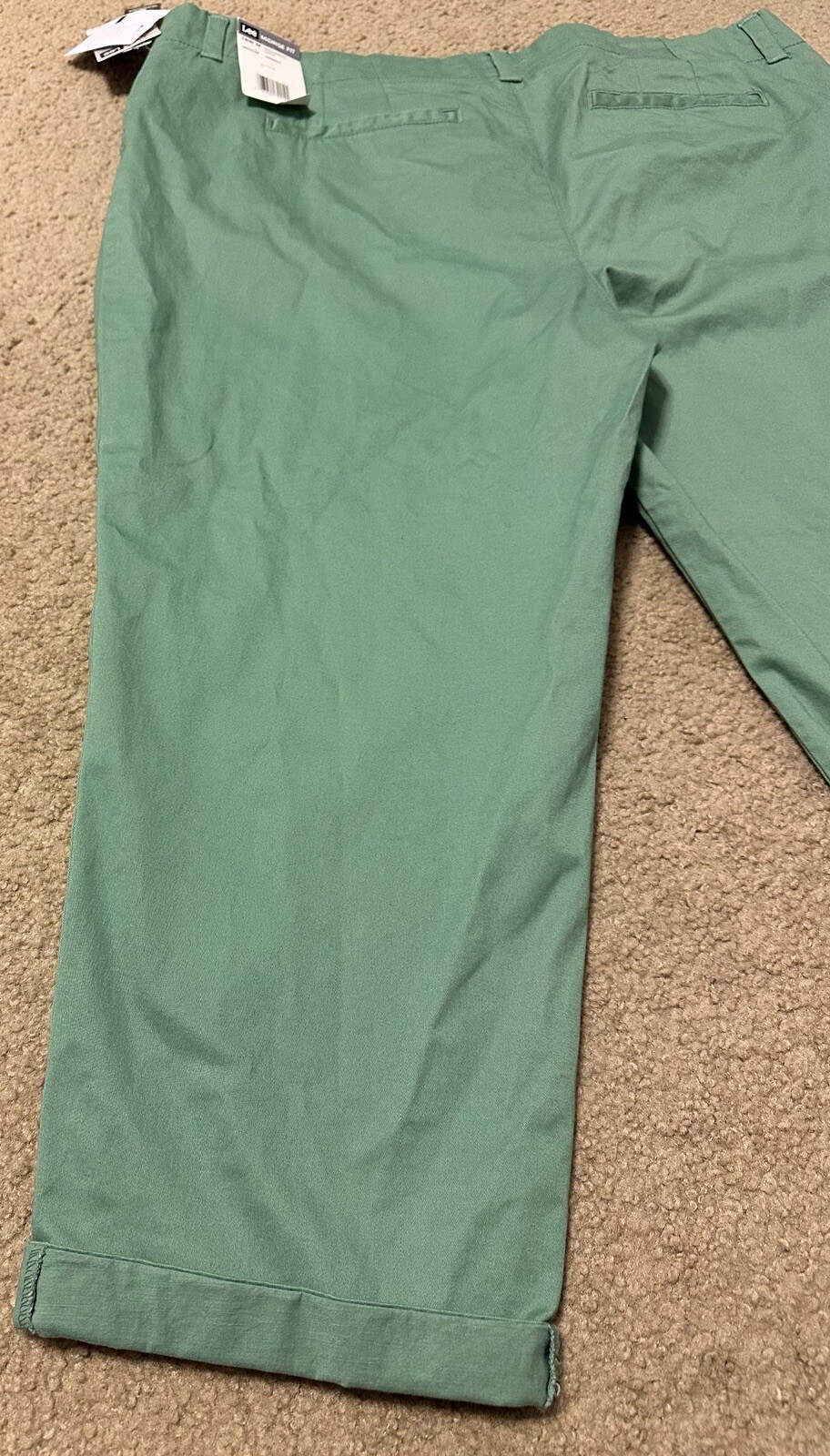 LEE Capri Size 18W Spearmint Green Mid Rise Fit Cropped Pant New Nwt!