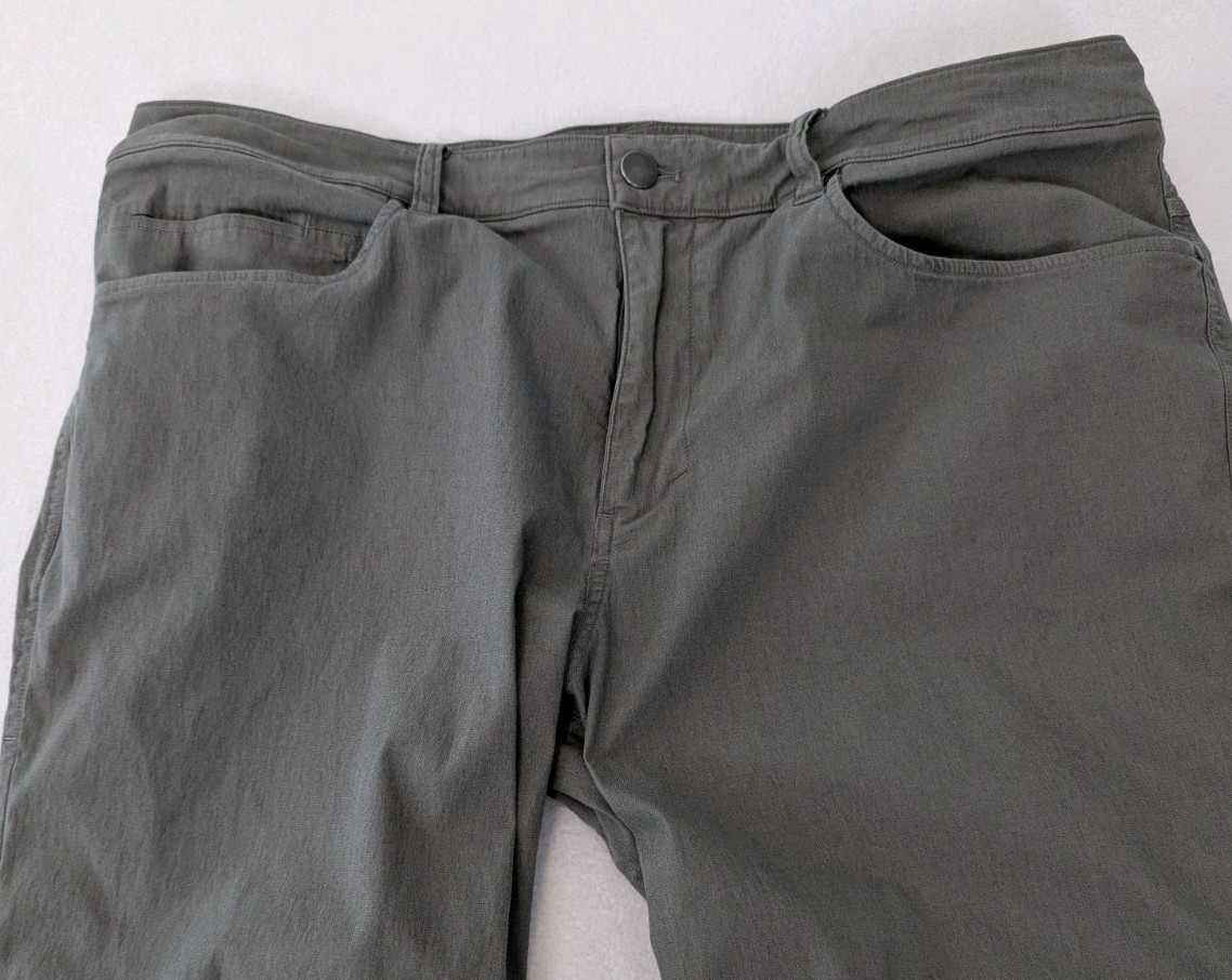 Lululemon Stretch Khaki Pants Waist 36″ Inseam 33″ Length 42″ Size 16 *READ