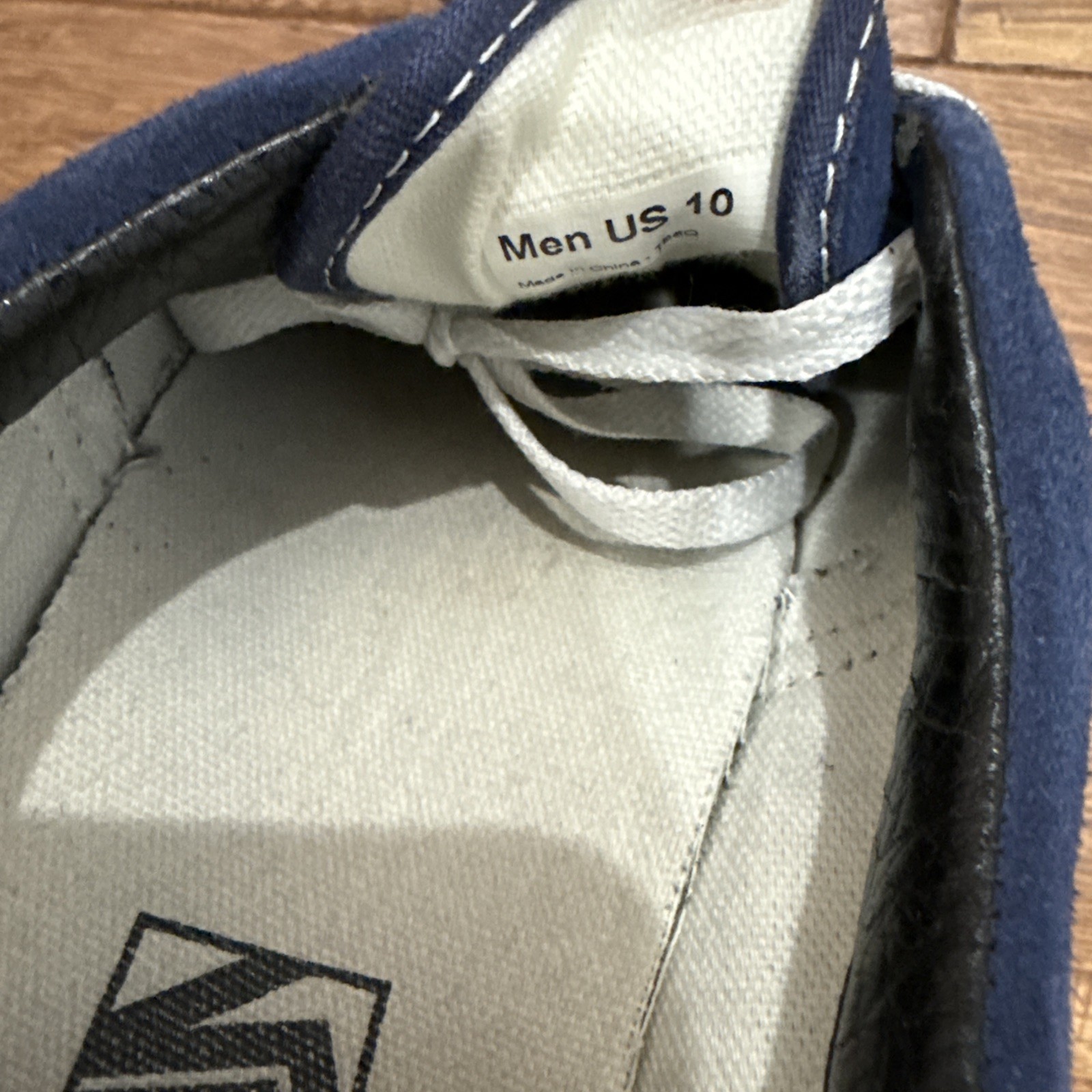 Vans Era Corduroy – 2 Tone Blue Size 10 In Box