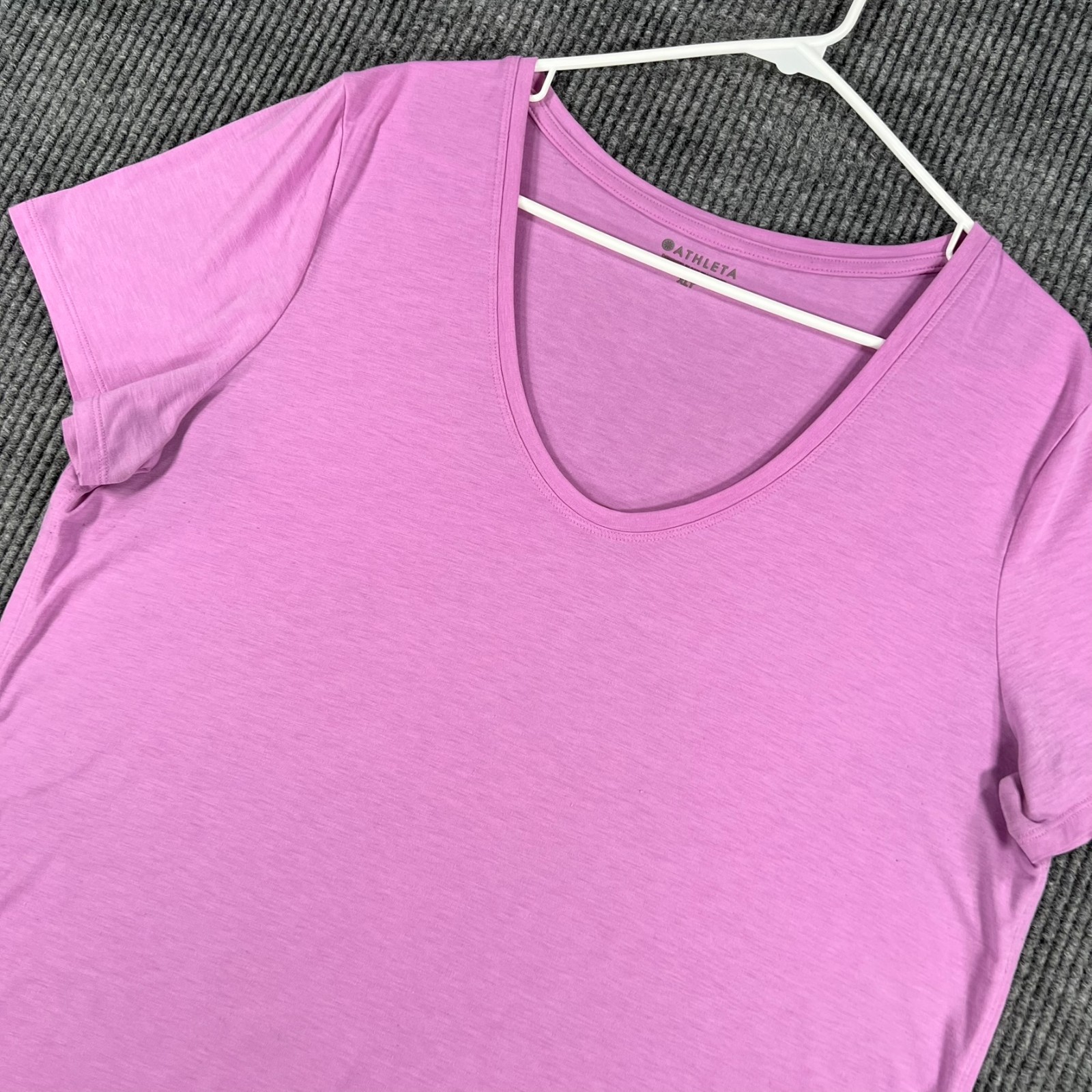 Athleta Shirt Womens XLT Extra Large Tall Purple Short Sleeve Solid Scoop Neck