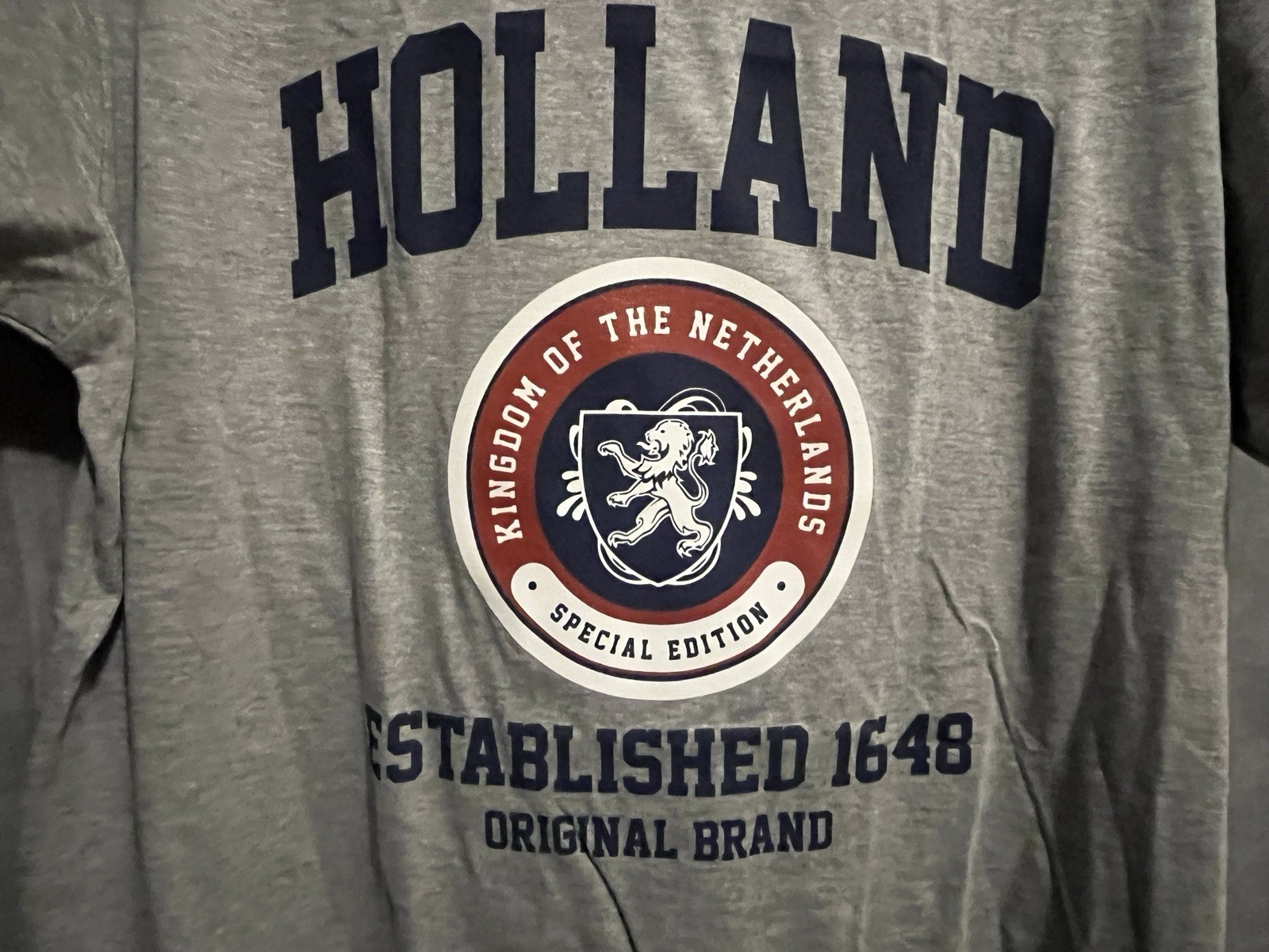 New adult size XL Holland T-shirt Kingdom of the Netherlands gray heather NWOT