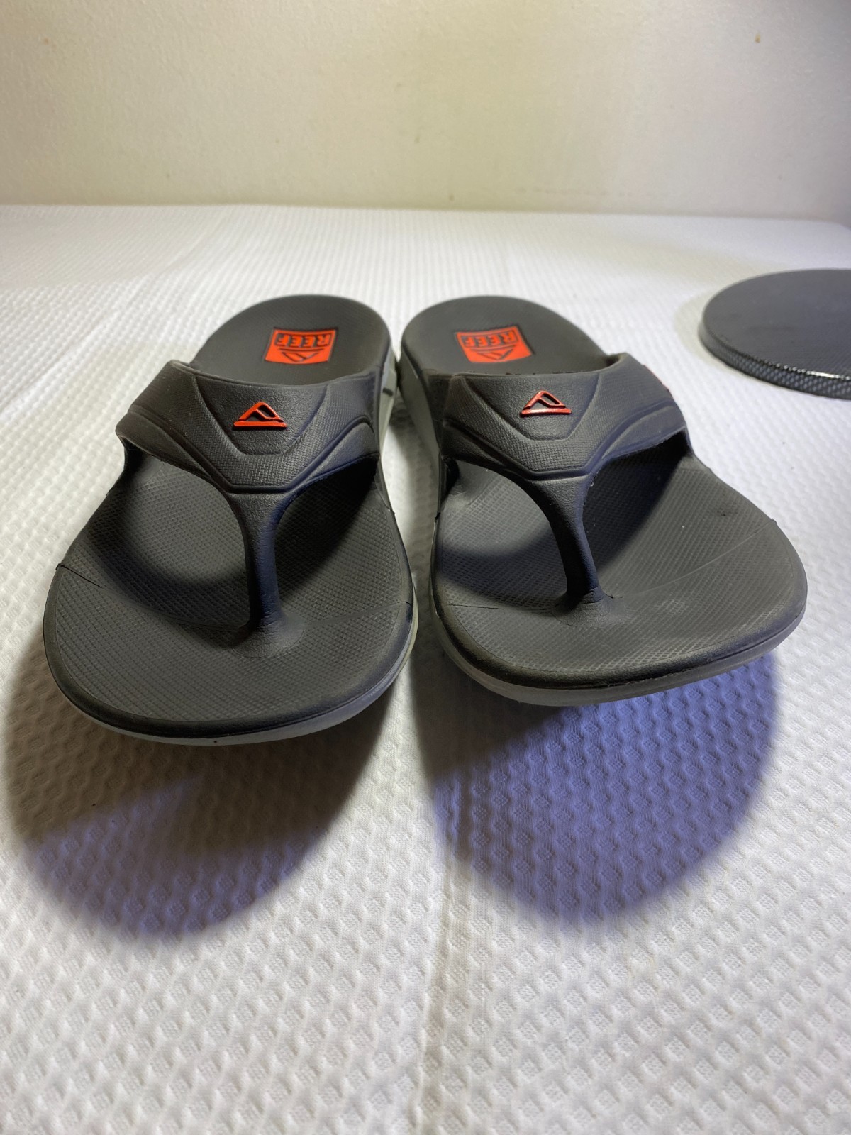 Reef One Men’s Flip Flops Grey Orange Athletic Beach Sandals Size M10