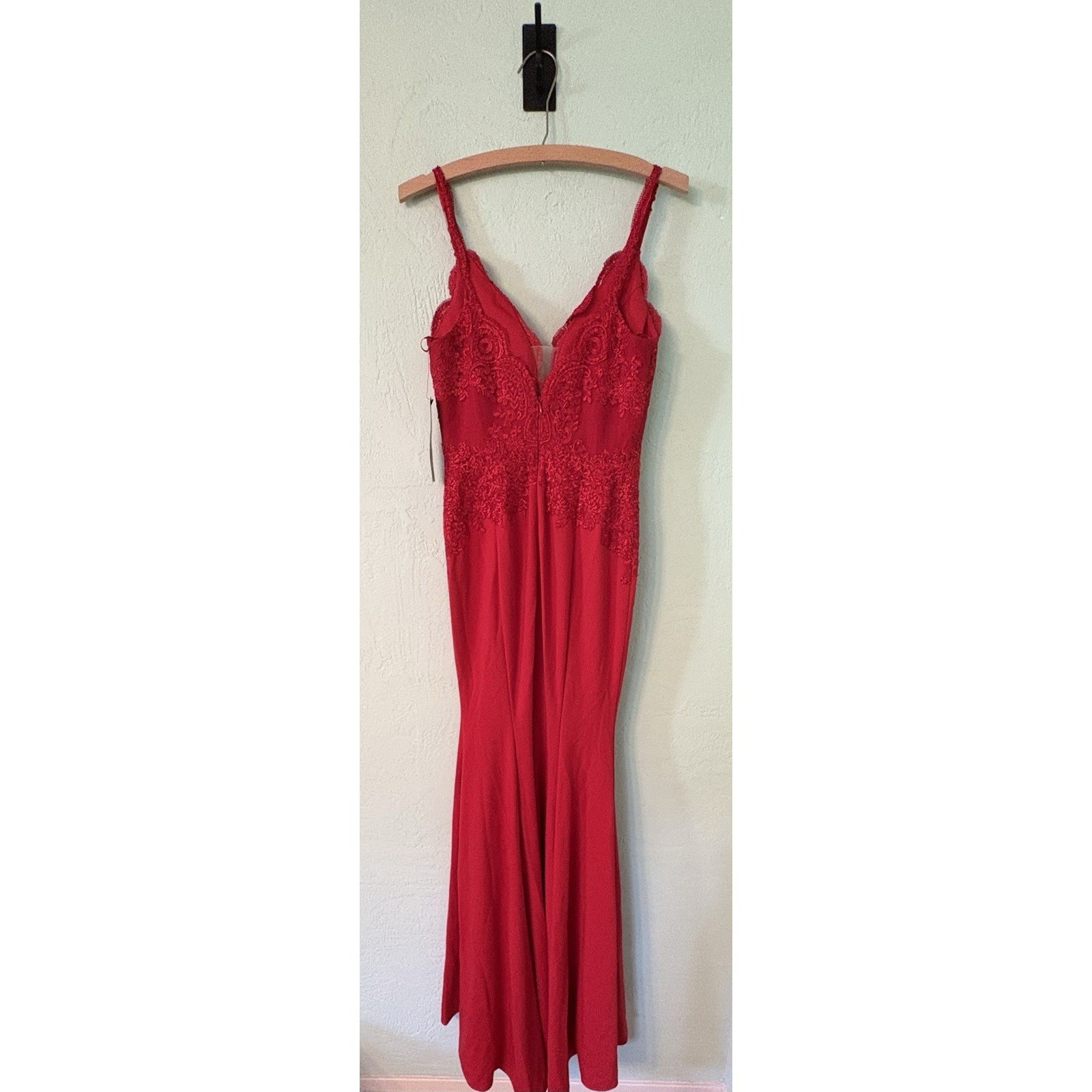 Ladivine NWT by Cinderella Divine Small Size 6 Red Jessica Rabbit Prom Gown