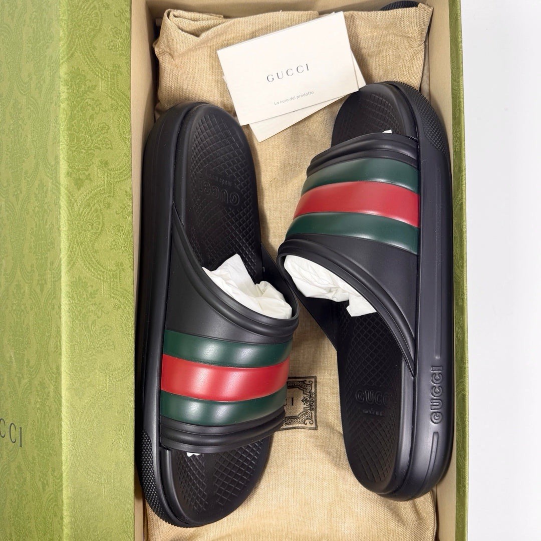 Gucci Web Rubber Pool Slide – Men’s 9.5