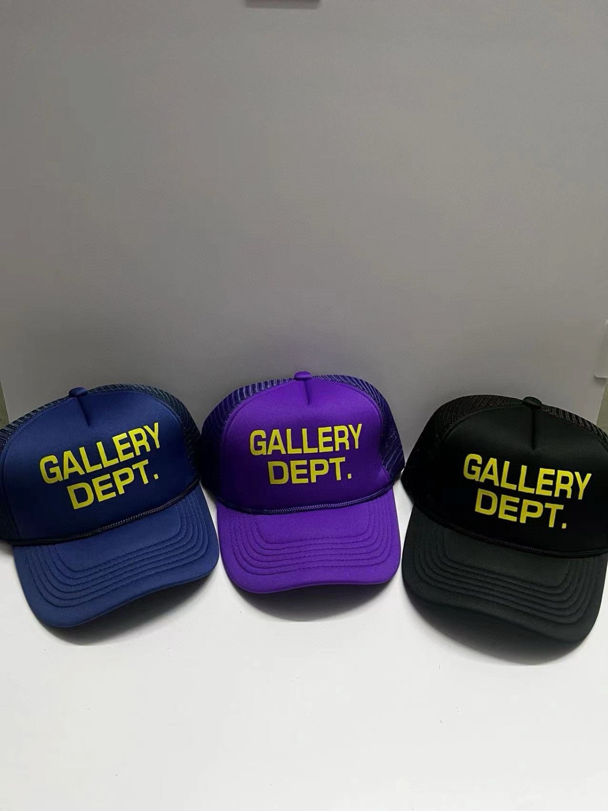 Gallery Dept Trucker Hat Printed Mesh Cap Multi‑Color Streetwear Casual Headwear