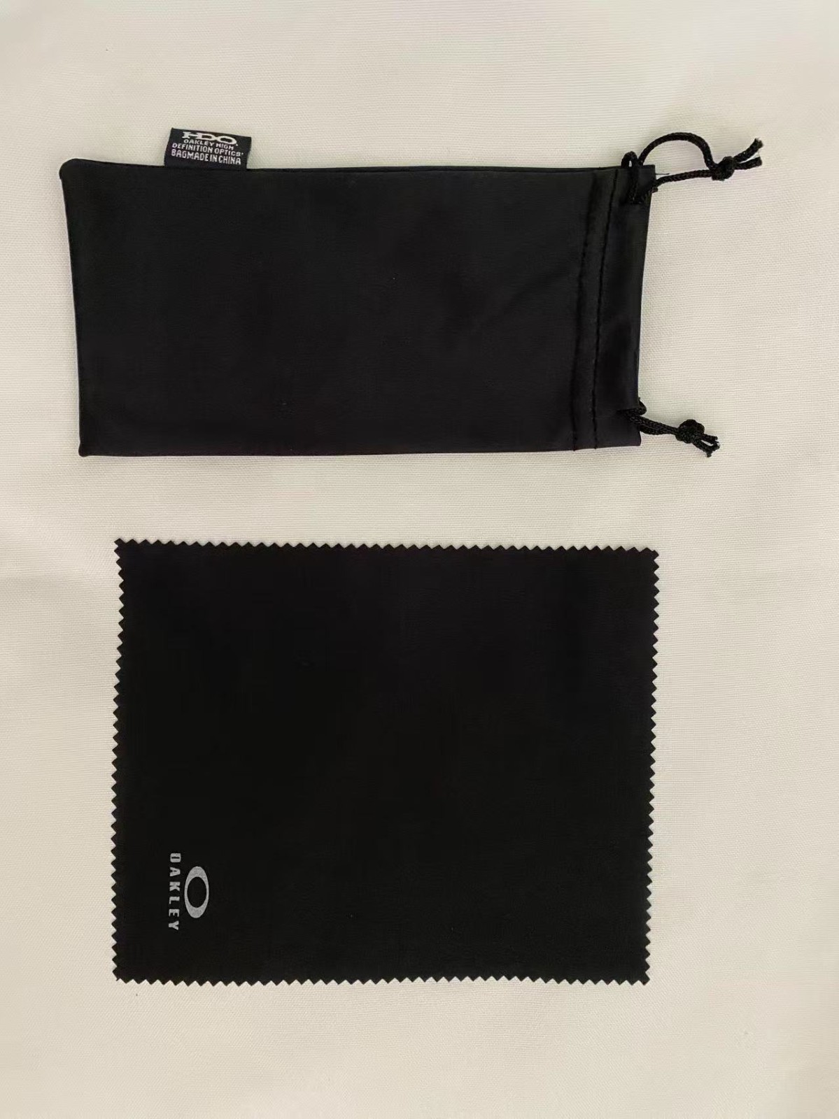 2PACK OAKLEY FLAK JACKET SUNGLASSES MICRO FIBER SOFT CLEANING cloth & STORAGE