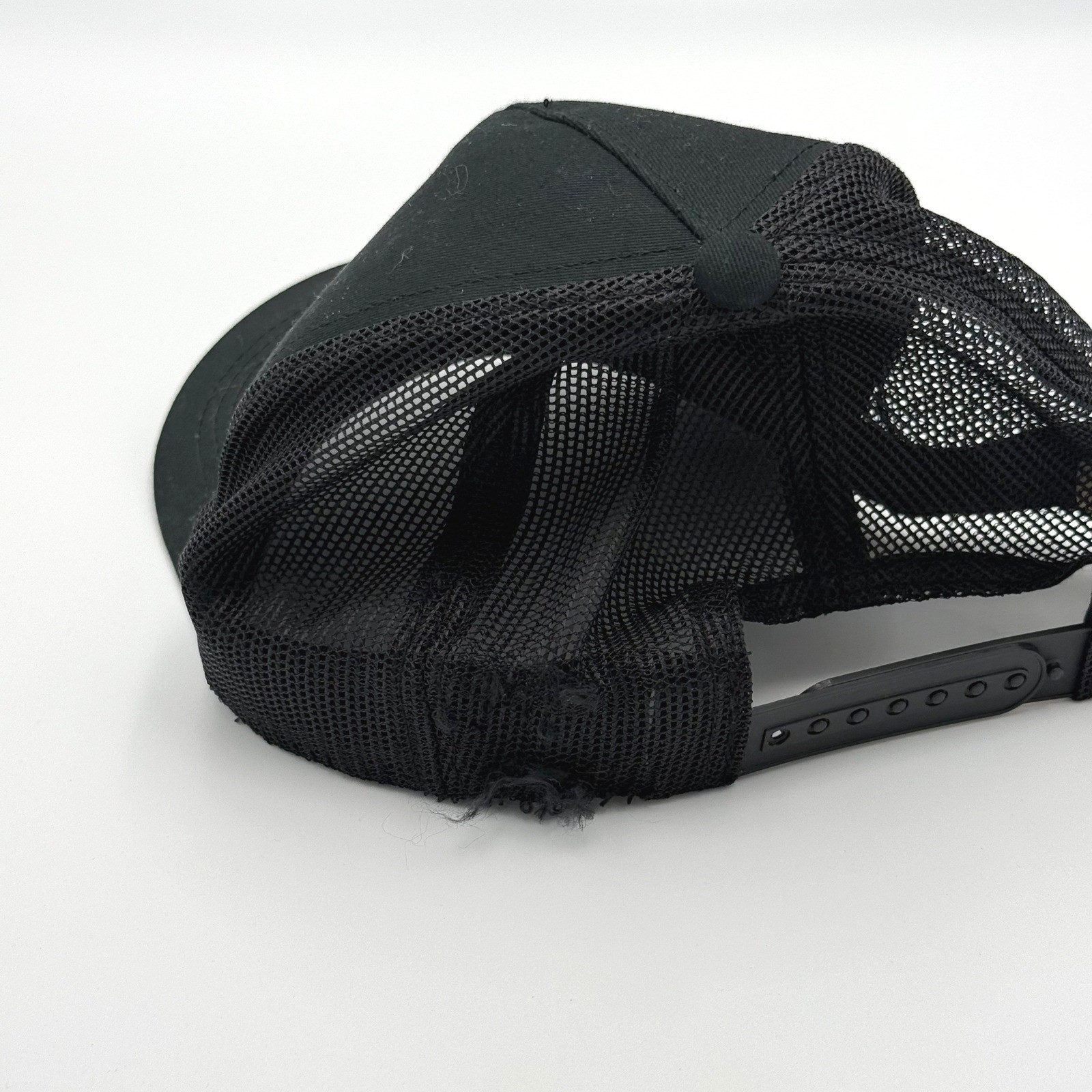 Bass Pro Shops Mesh Trucker Hat Black Snapback Fishing Cap Distressed OSFM