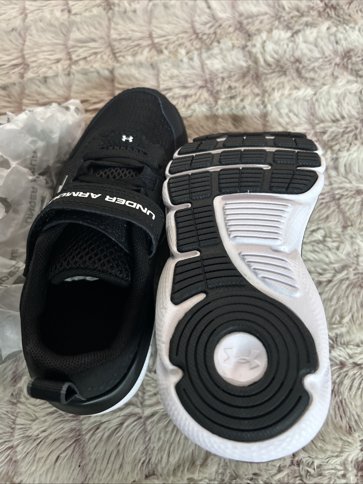 Under Armour Assert Boy sneakers size 11.5 k