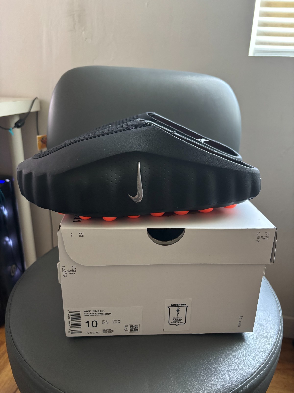 Nike Mind 001 Black/Chrome Slides (Size 7-12) New With Box *Run Small*