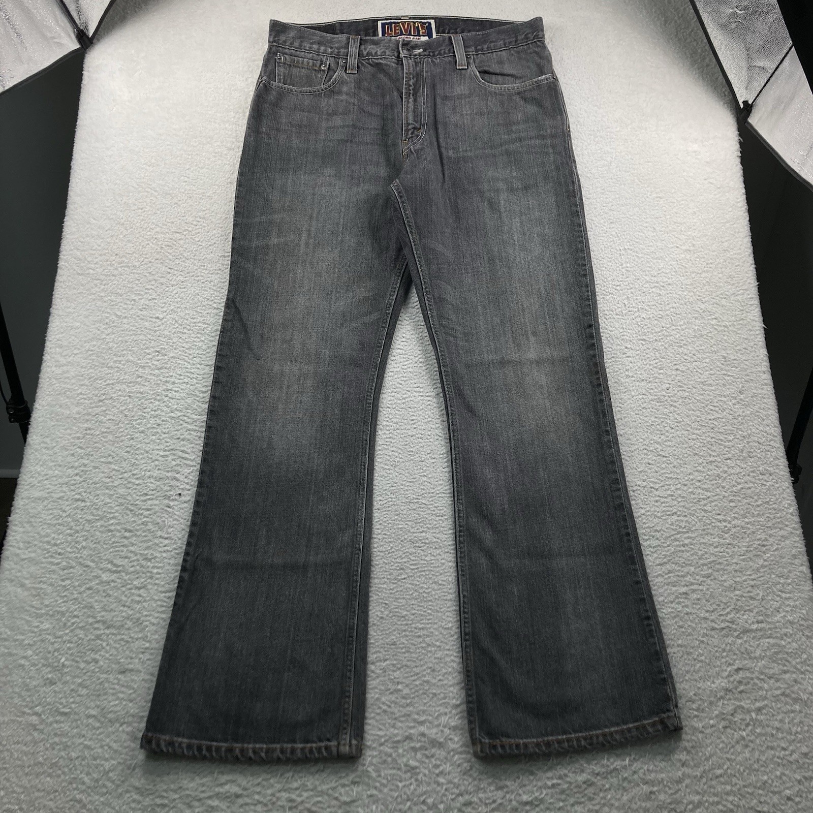 Vintage Levi’s 527 Jeans Men 36×34 Black Low Boot Cut Denim Baggy Loose Y2K