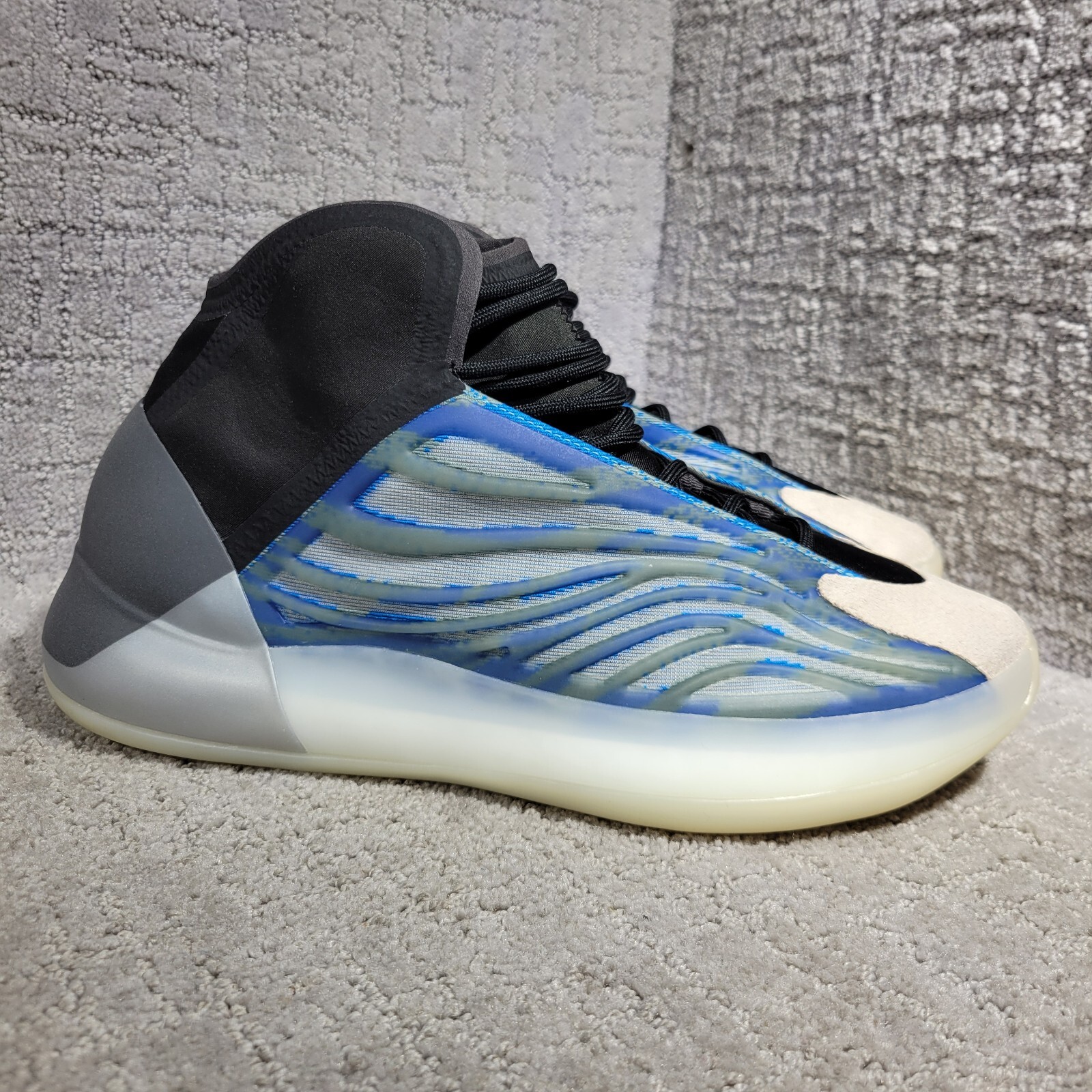 Adidas Yeezy Quantum Men’s Size 11 Frozen Blue Black Basketball Sneakers GZ8872