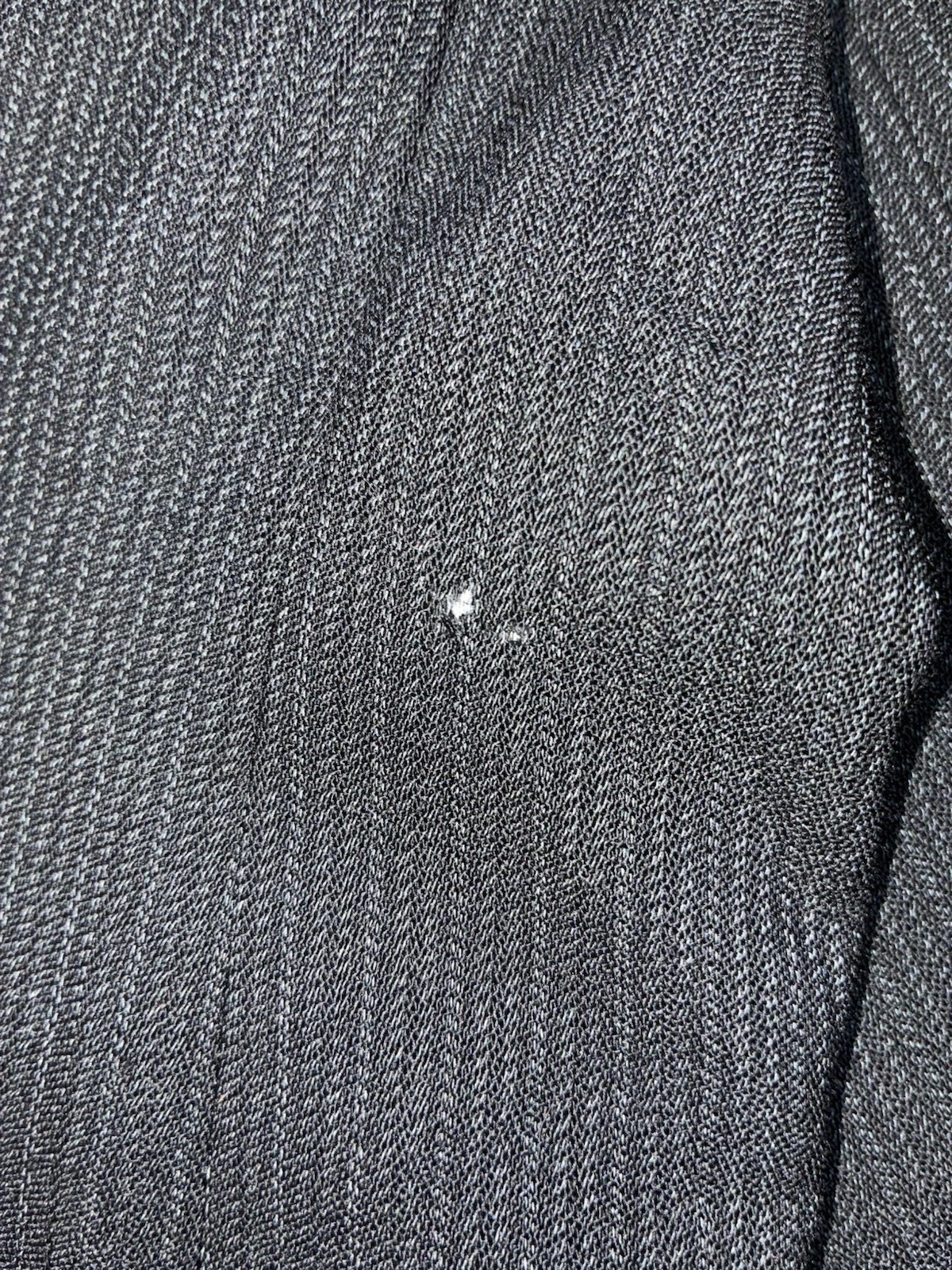 Armani Collezioni Saks Blazer Men’s 40R Charcoal Herringbone Wool Italy *hole