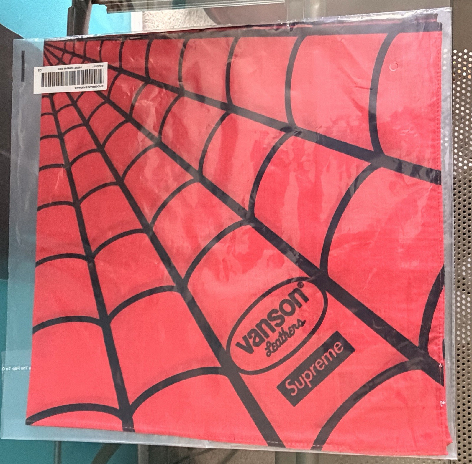 Supreme x Vanson Leathers Spider-Man Spider Web Red/Black Bandana OS